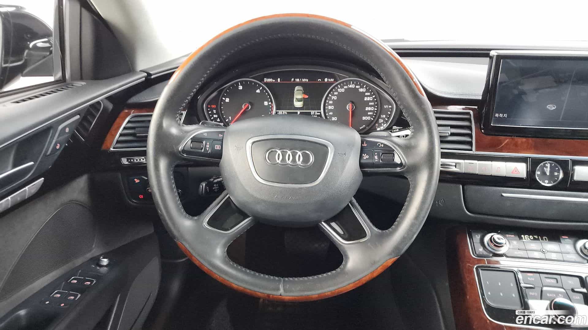 A8 Audi 2012.6-OPTION-018