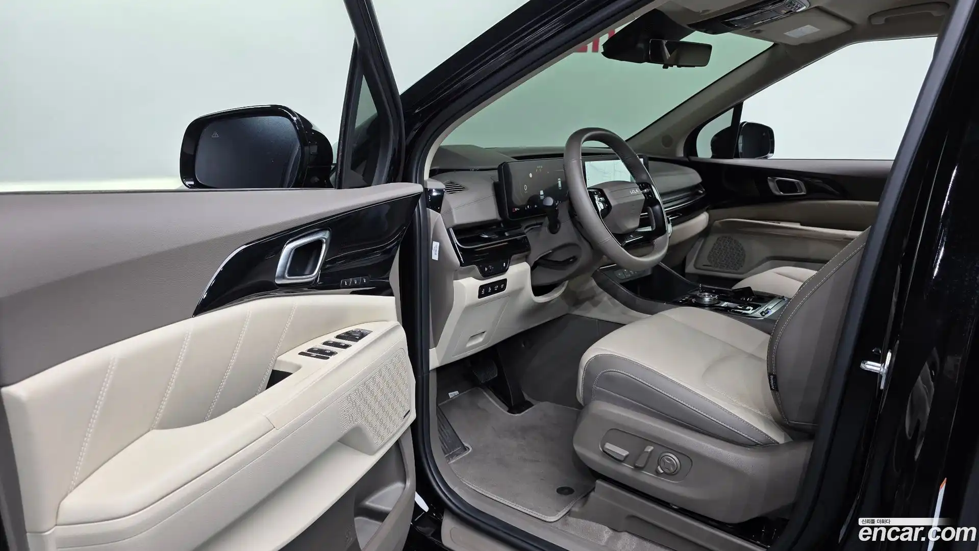 Canival Kia 2025.4-INNER-010