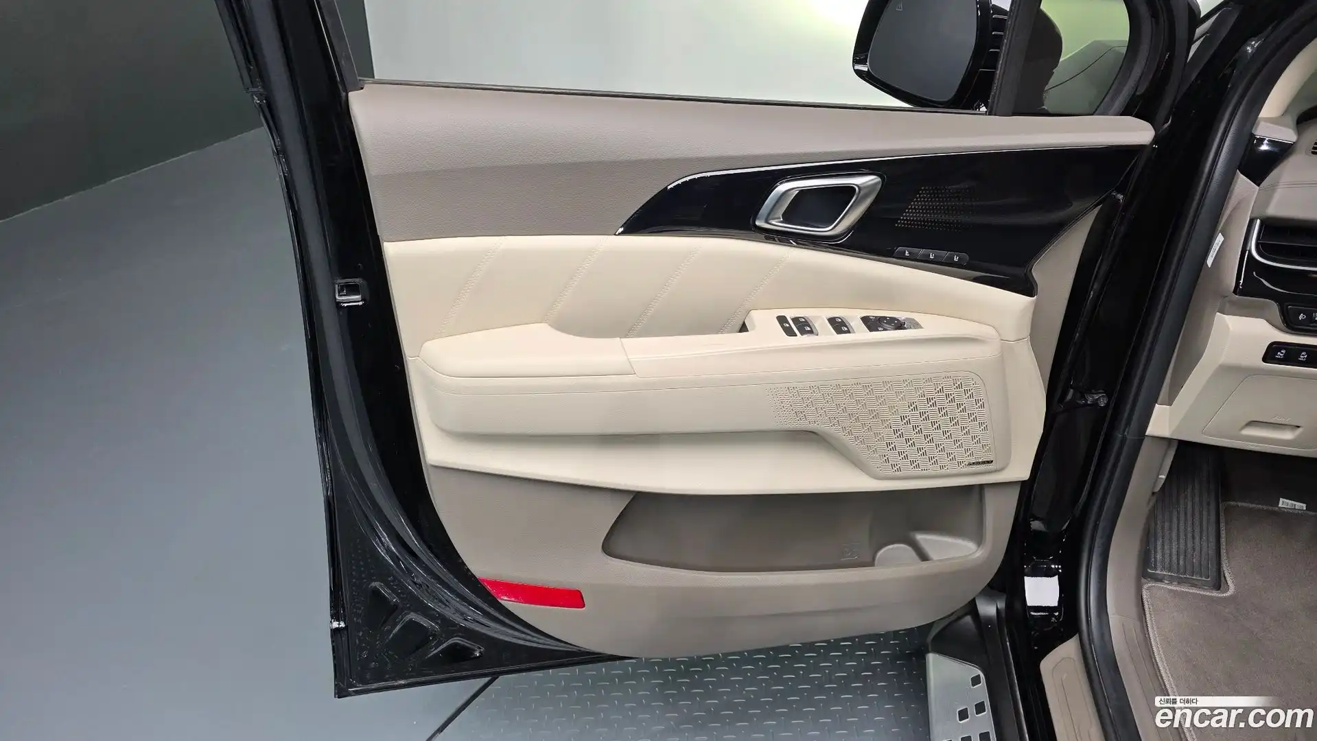 Canival Kia 2025.4-INNER-034