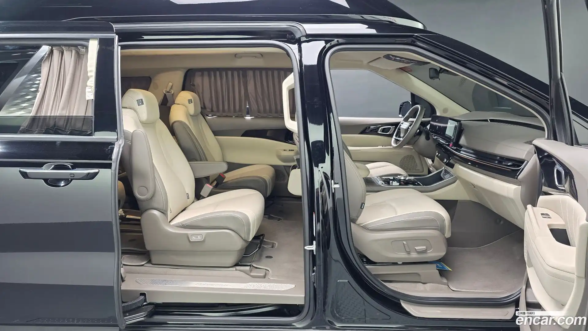 Canival Kia 2025.4-INNER-036