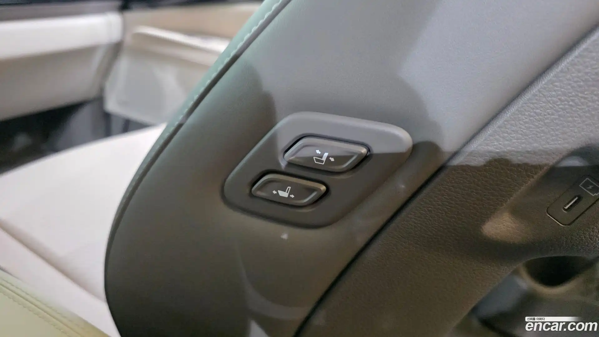 Canival Kia 2025.4-OPTION-042