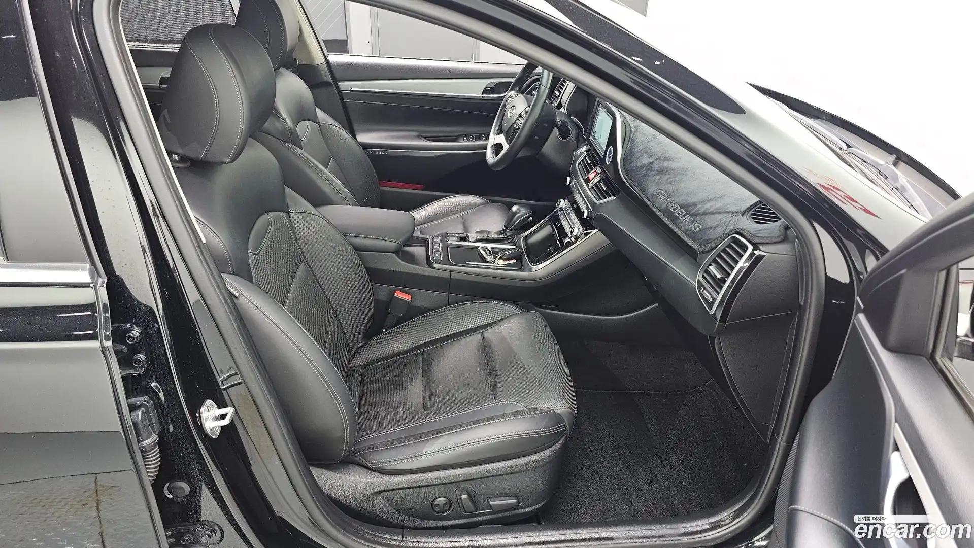 Grandeur Hyundai 2017.5-OPTION-016