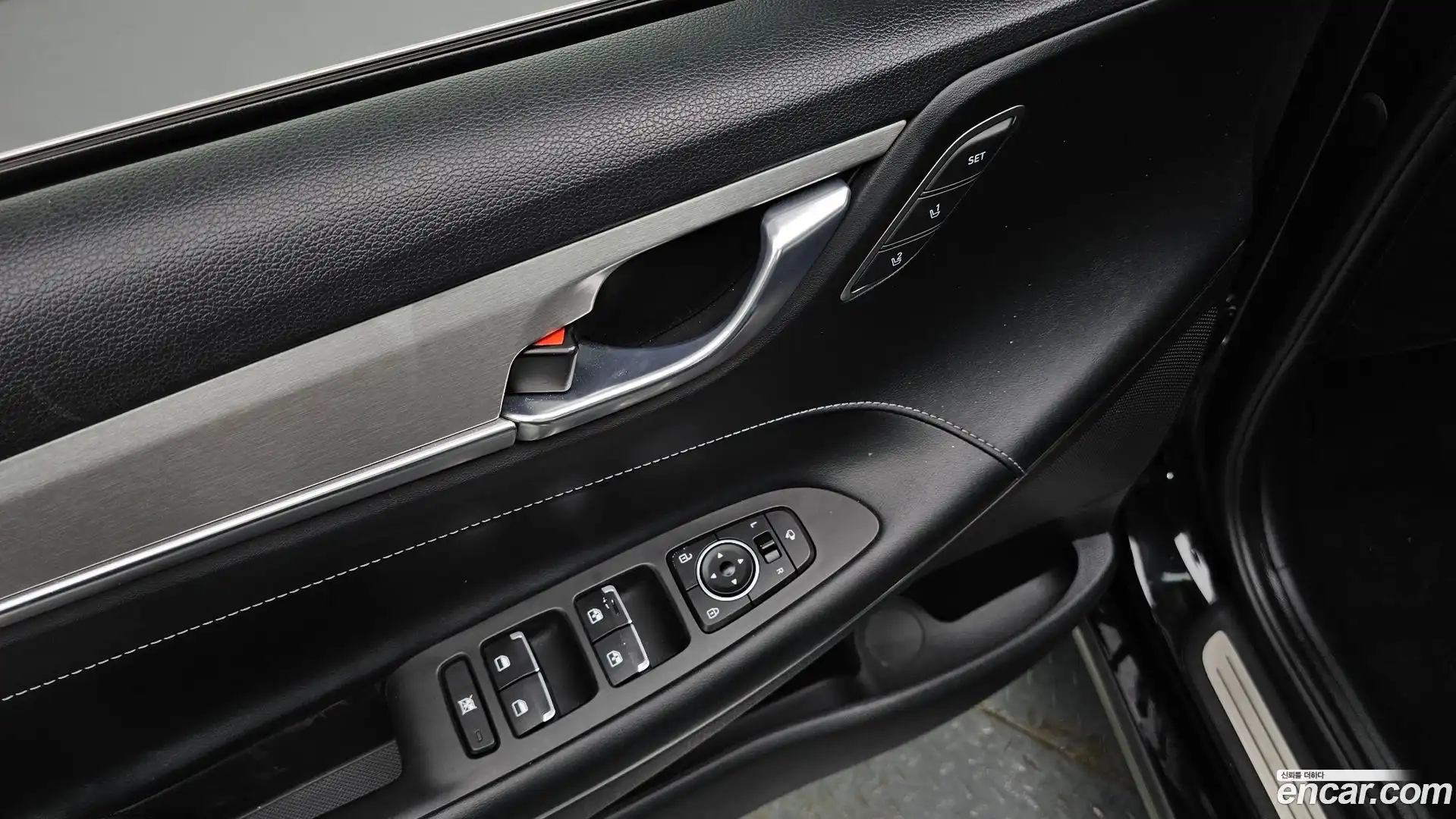 Grandeur Hyundai 2017.5-OPTION-017