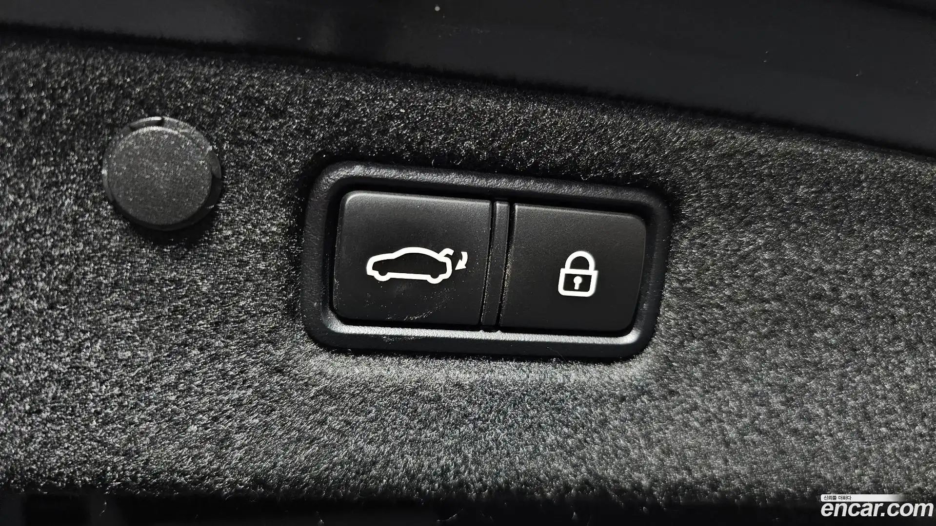 Grandeur Hyundai 2017.5-OPTION-024
