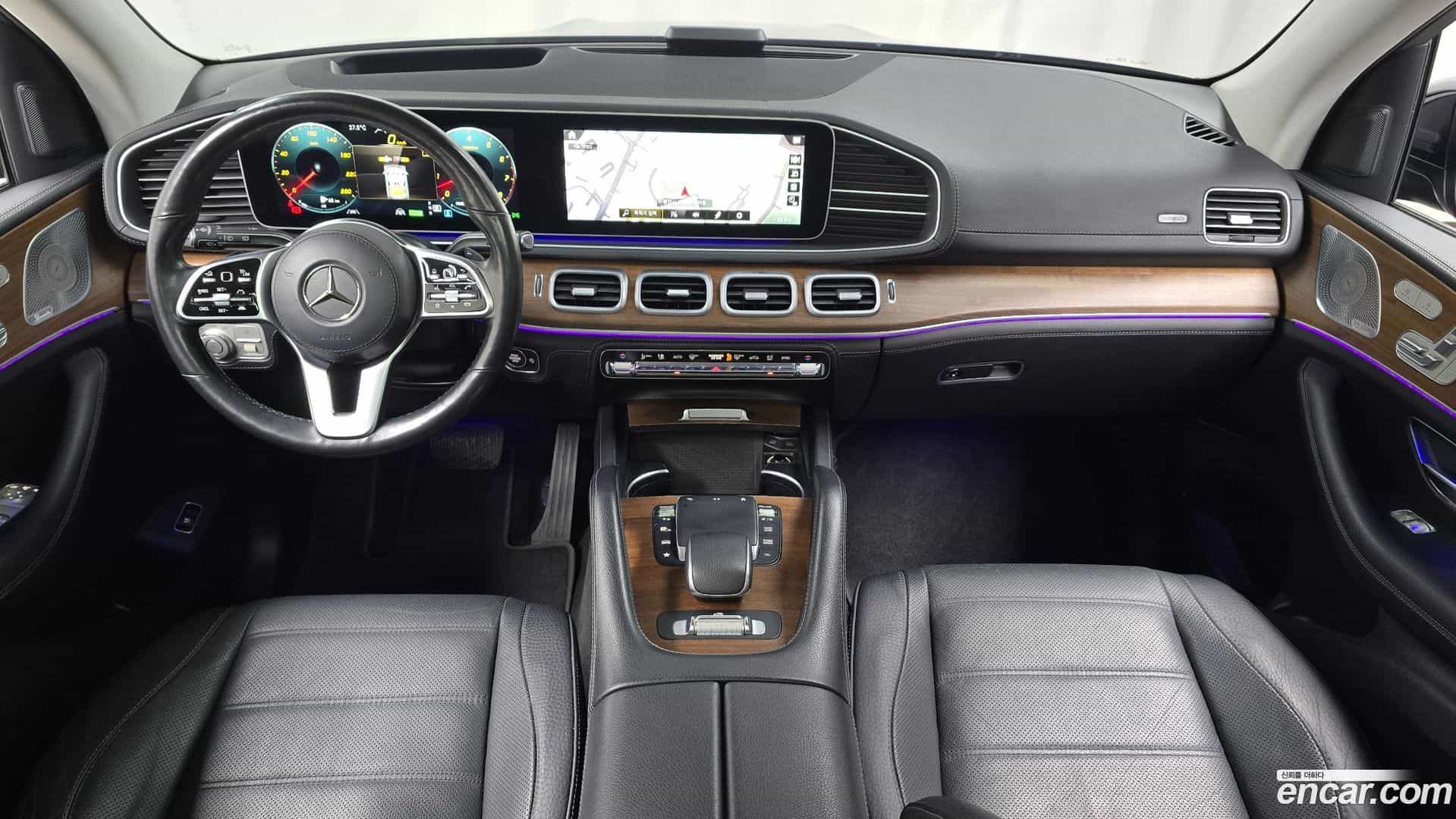 GLE-Class Mercedes-Benz 2021.3-INNER-007