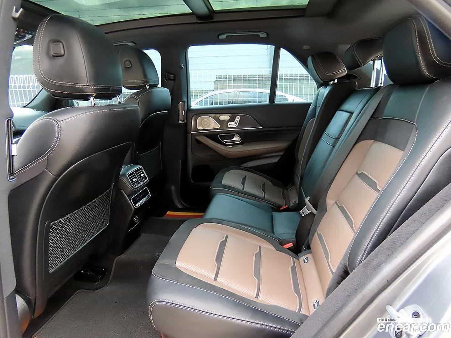 GLE-Class Mercedes-Benz 2023.7-OUTER-006