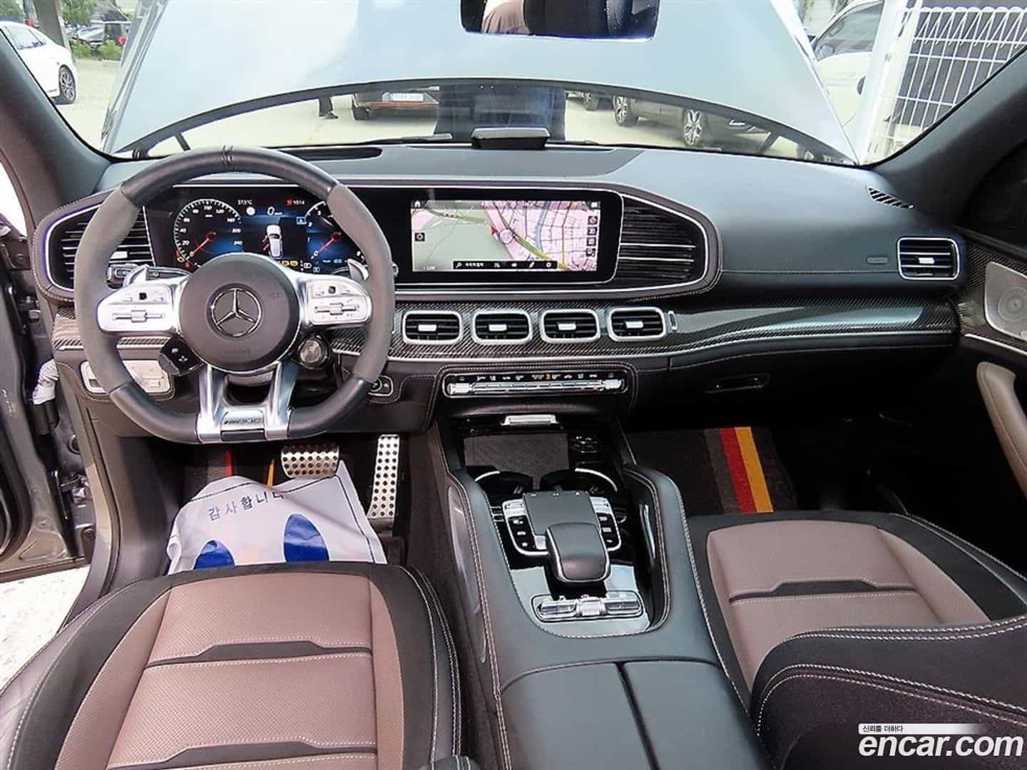GLE-Class Mercedes-Benz 2023.7-INNER-007