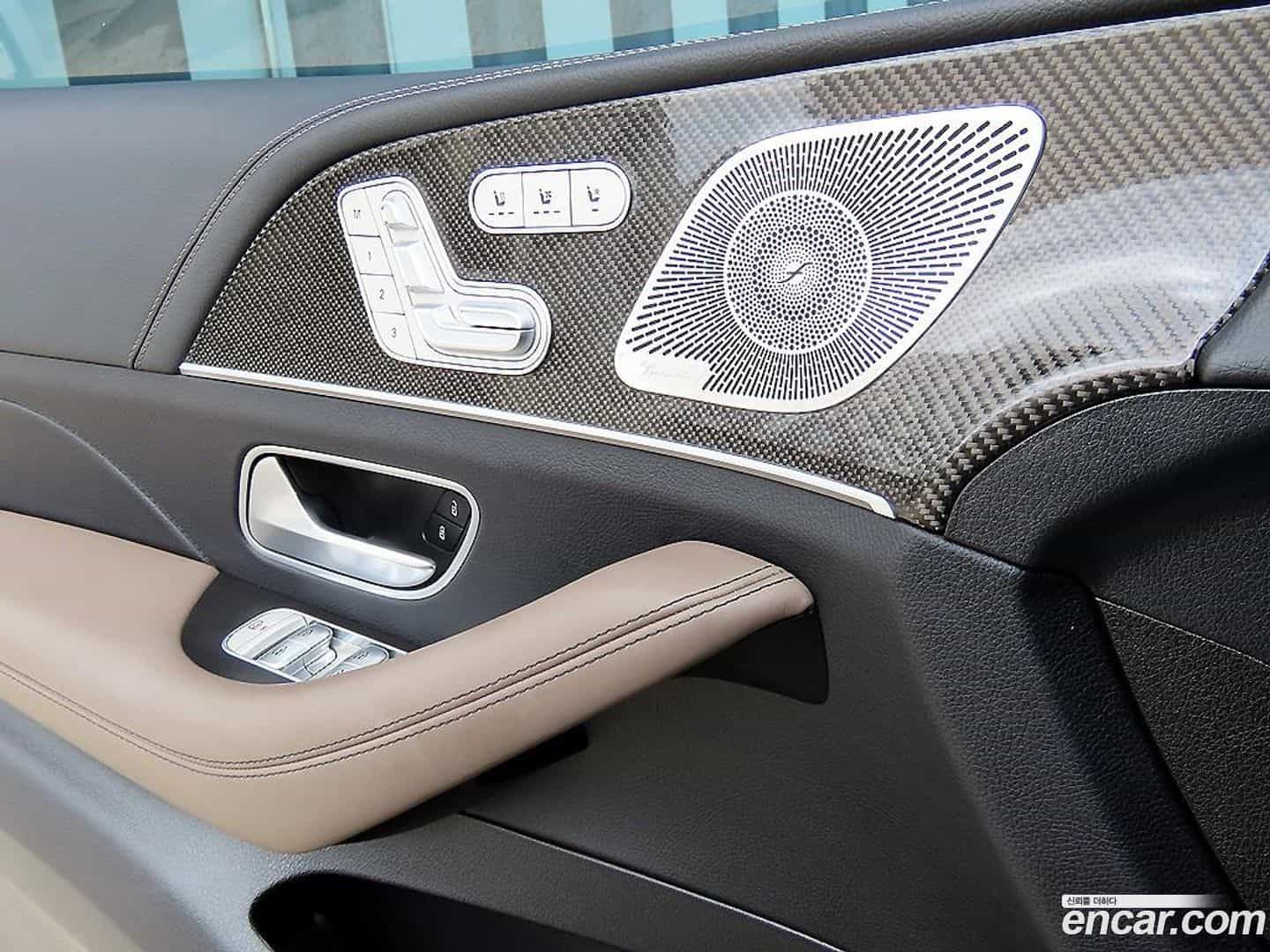 GLE-Class Mercedes-Benz 2023.7-OPTION-016