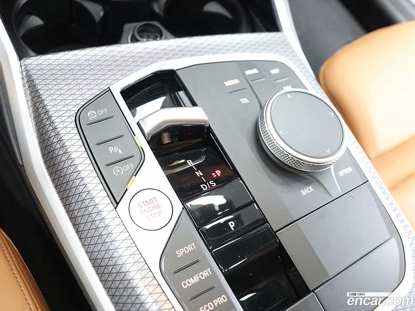 3-Series BMW 2024.10-INNER-008