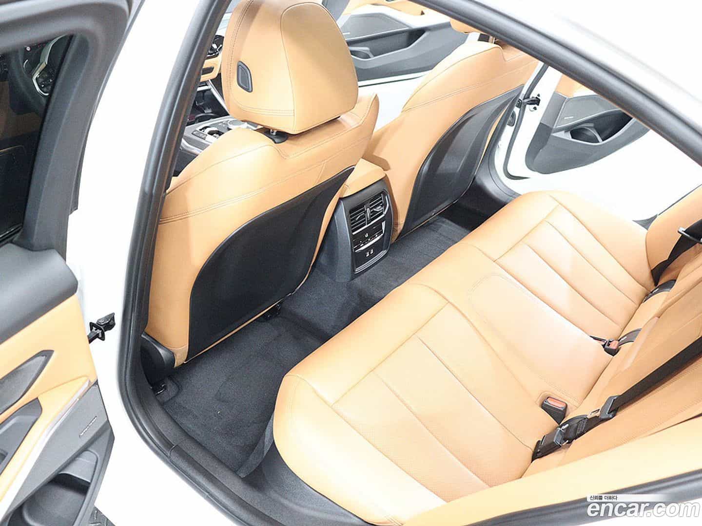 3-Series BMW 2024.10-OPTION-020
