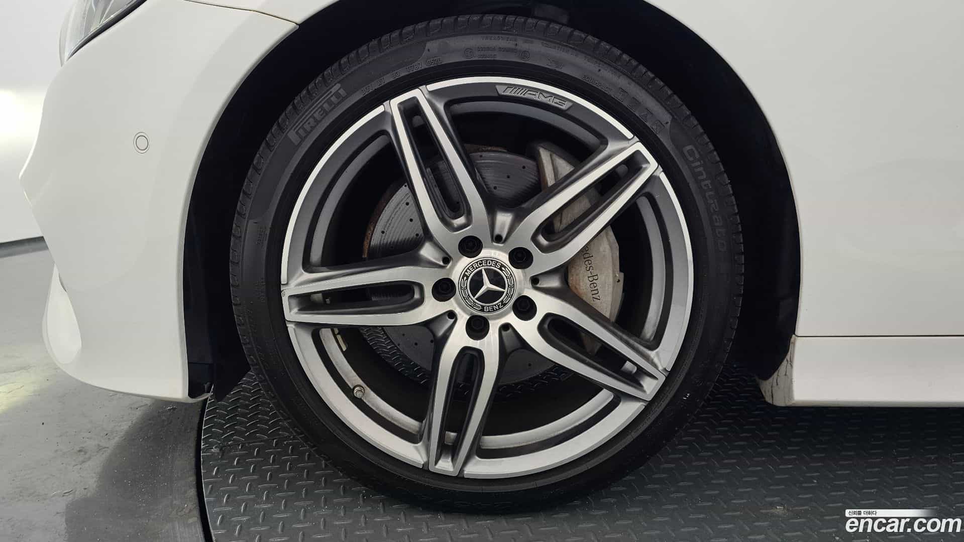 E-Class Mercedes-Benz 2020.7-OUTER-005