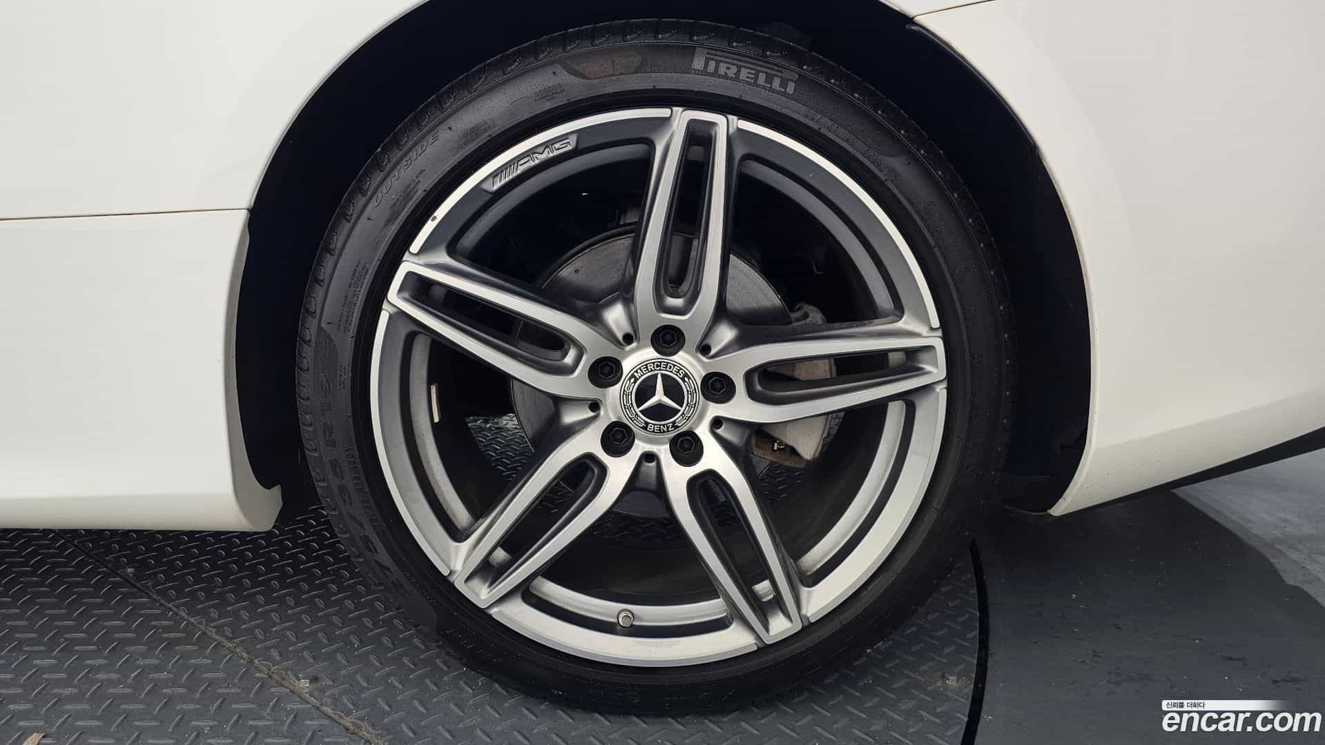 E-Class Mercedes-Benz 2020.7-OUTER-031