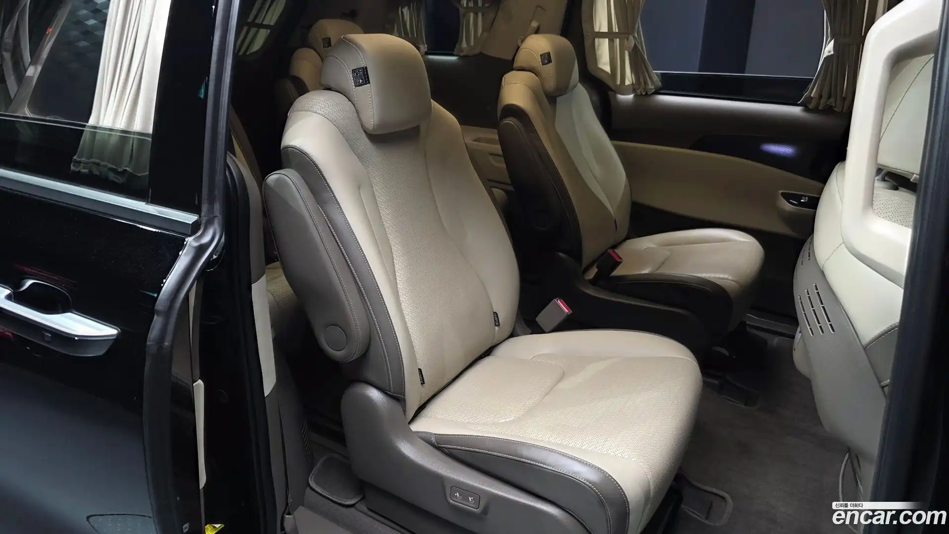 Canival Kia 2023.0-OPTION-015