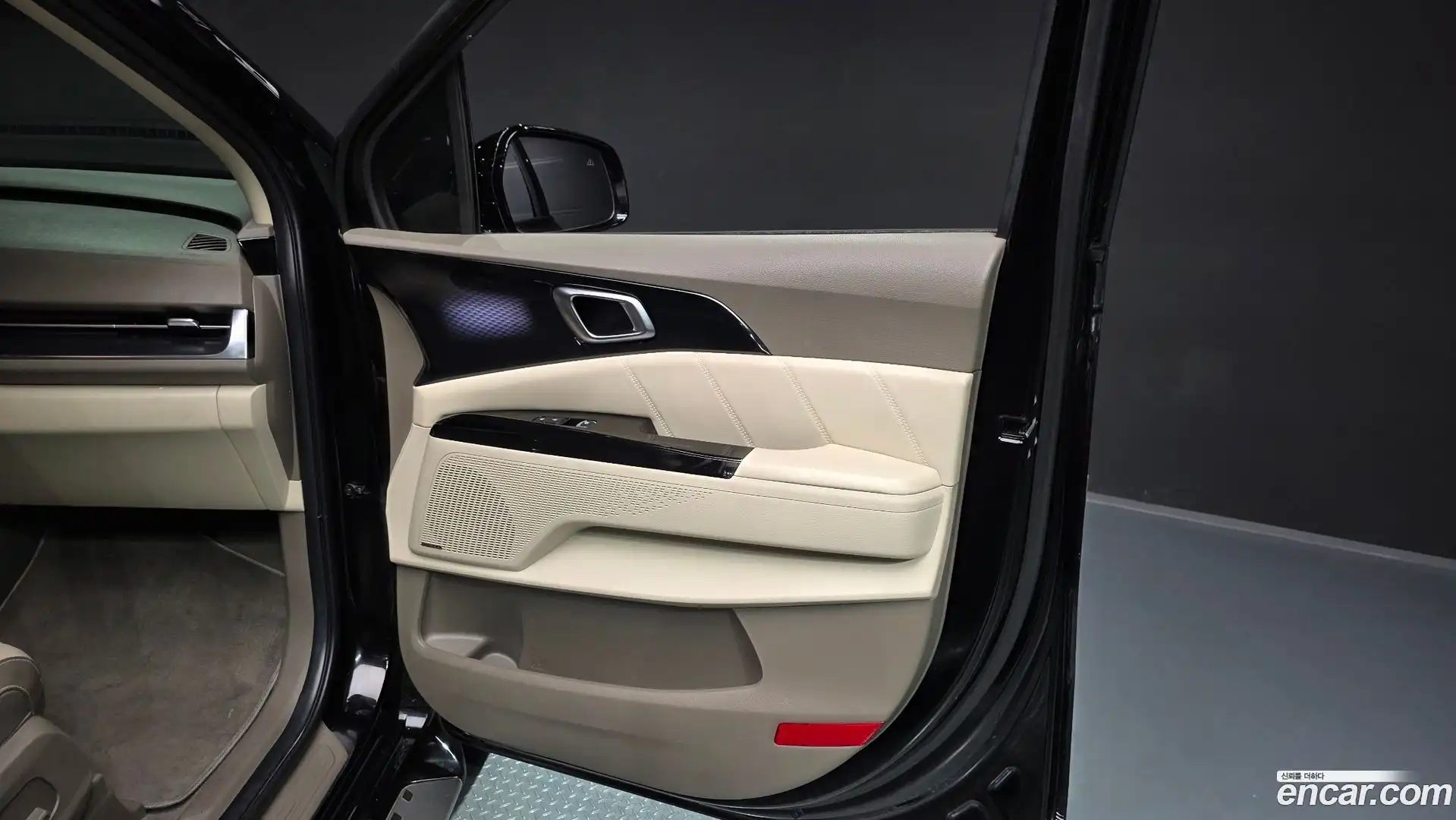 Canival Kia 2023.0-INNER-035