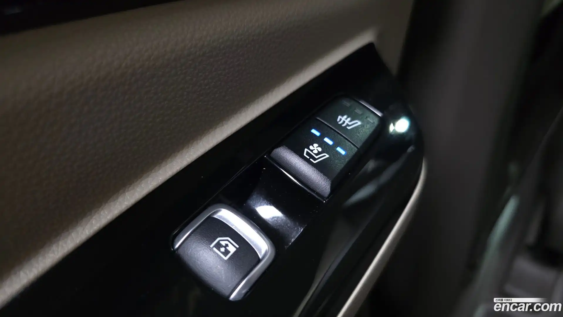 Canival Kia 2023.0-OPTION-049