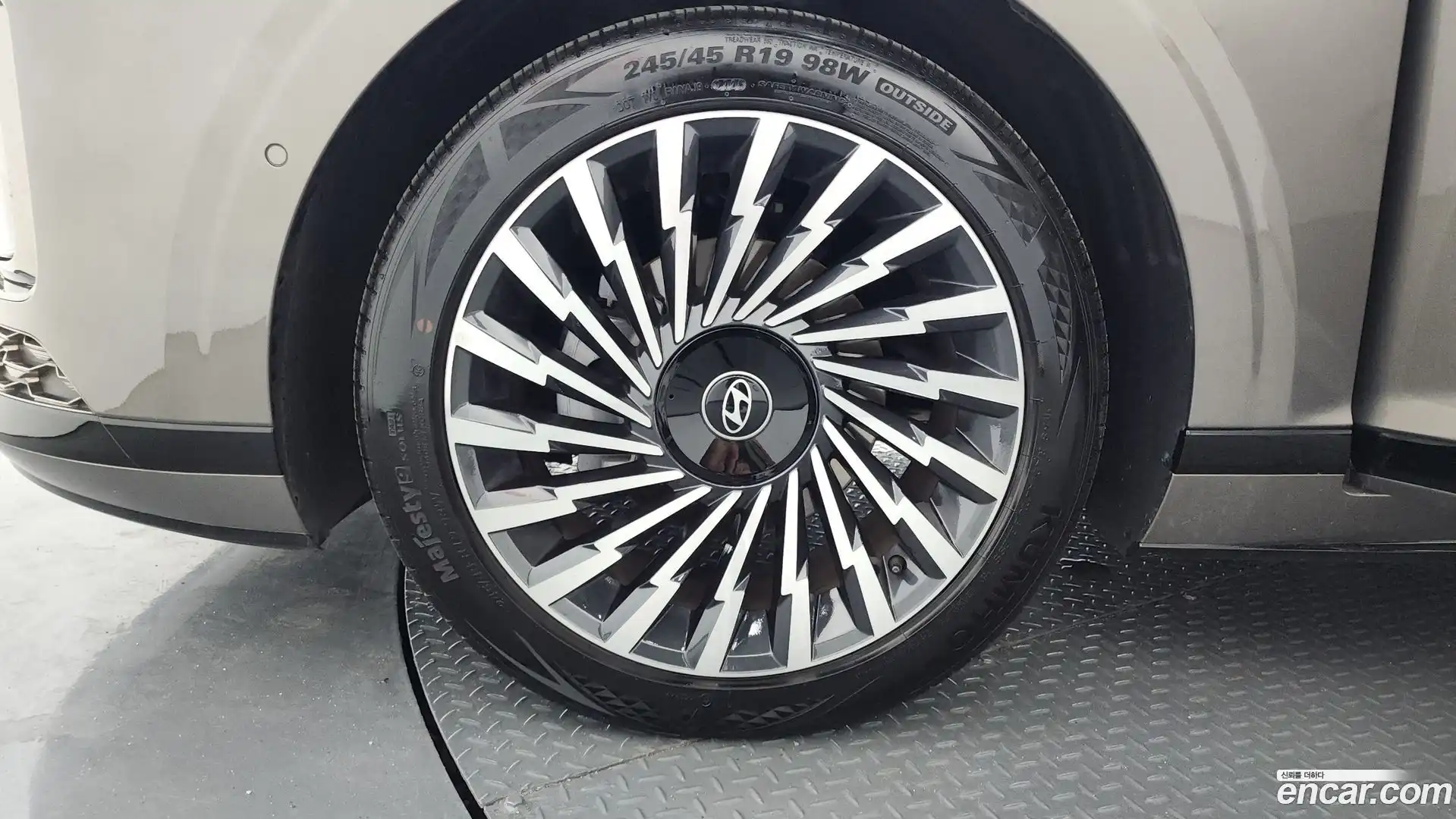 Grandeur Hyundai 2025.7-OUTER-005