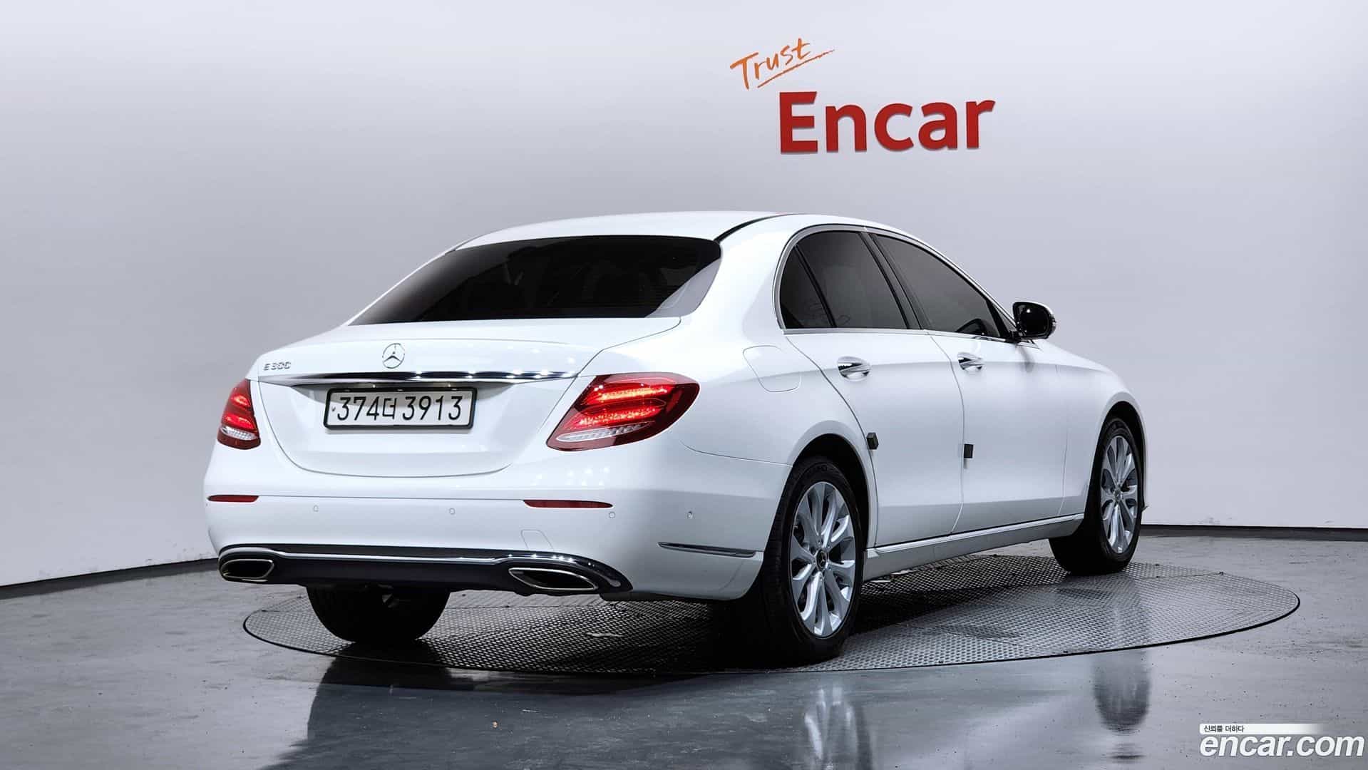 E-Class Mercedes-Benz 2018.11-OUTER-002
