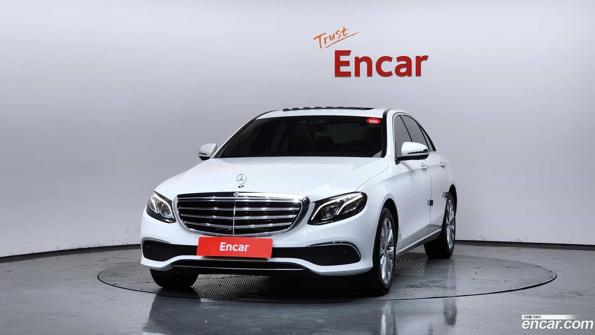 E-Class Mercedes-Benz 2018.11-OUTER-003