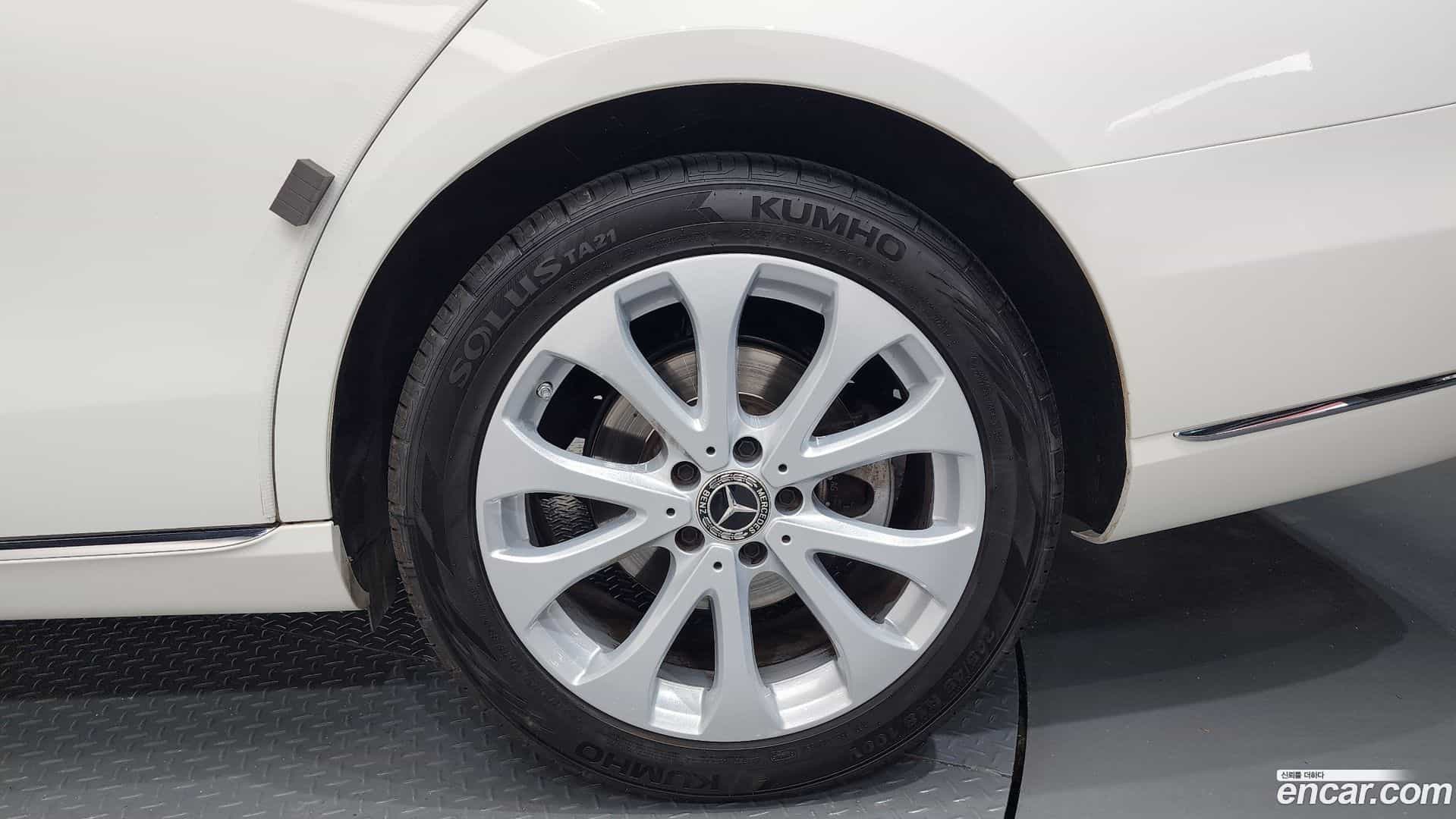 E-Class Mercedes-Benz 2018.11-OUTER-031
