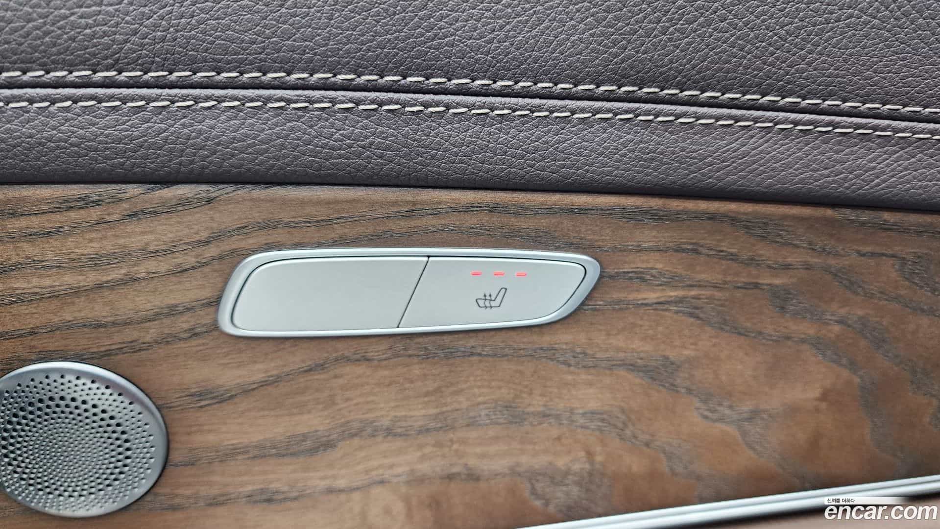 E-Class Mercedes-Benz 2018.11-OPTION-047