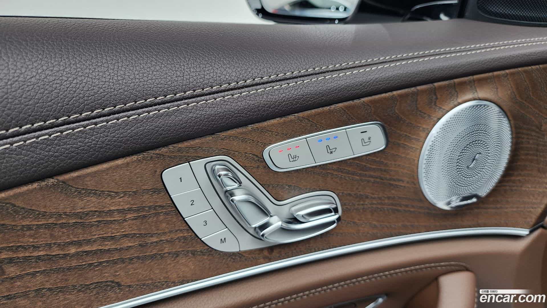 E-Class Mercedes-Benz 2018.11-OPTION-049