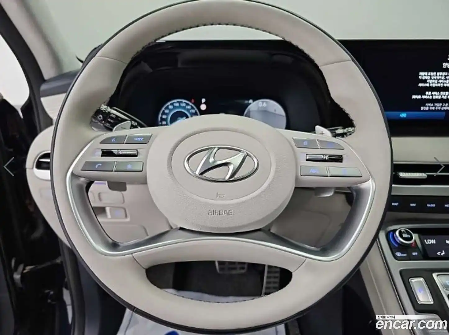 Palisade Hyundai 2023.2-INNER-009