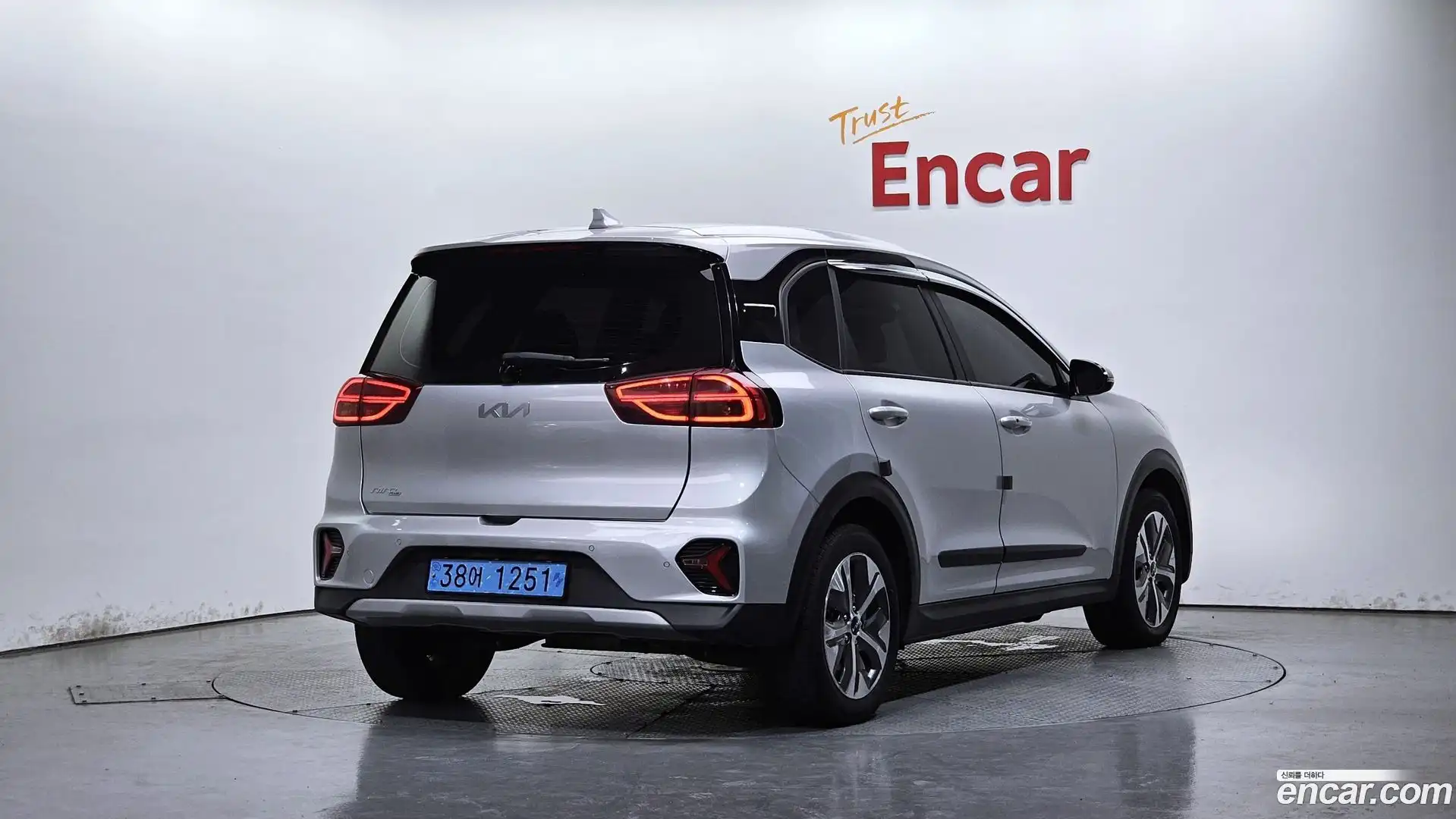 Niro Kia 2022.10-OUTER-002