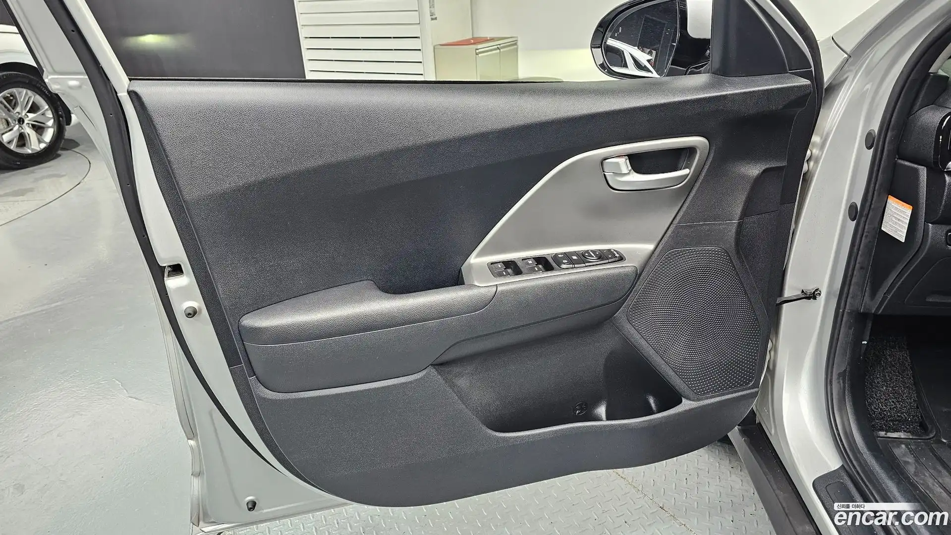 Niro Kia 2022.10-INNER-034