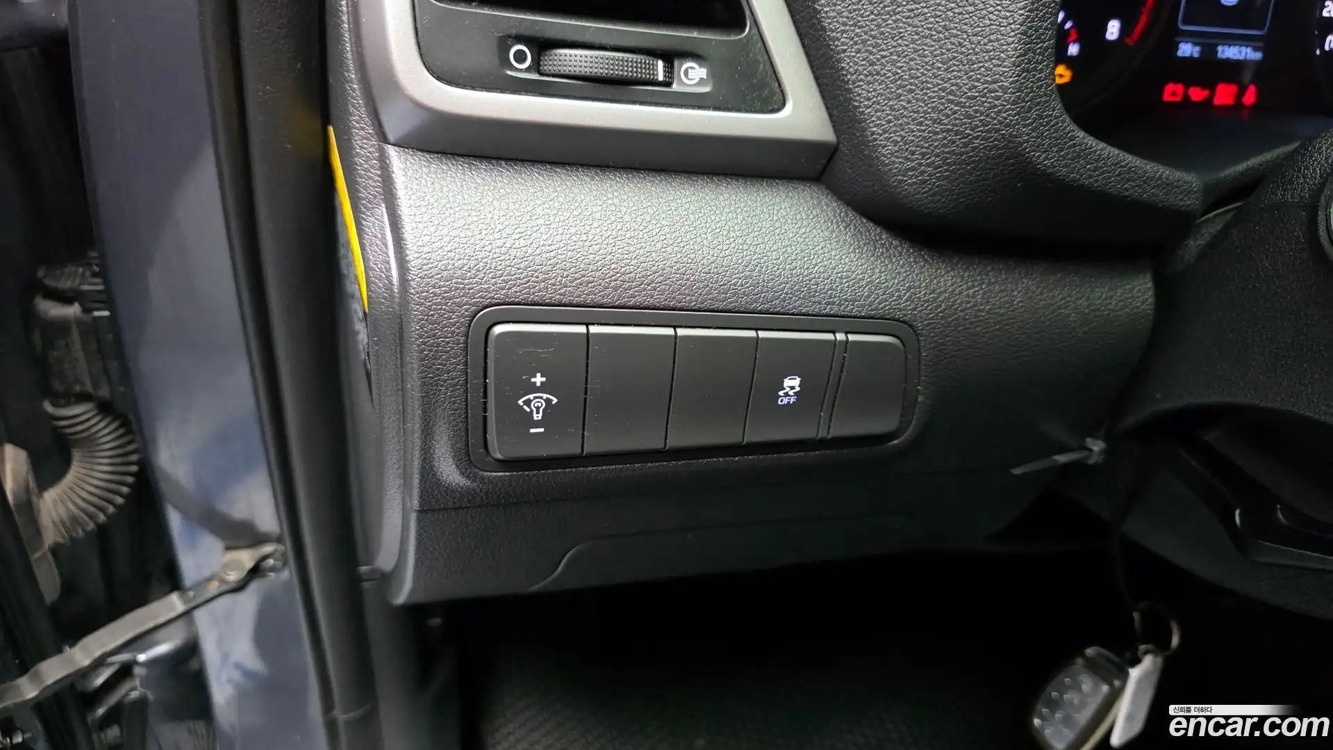 Tucson Hyundai 2016.8-OPTION-041