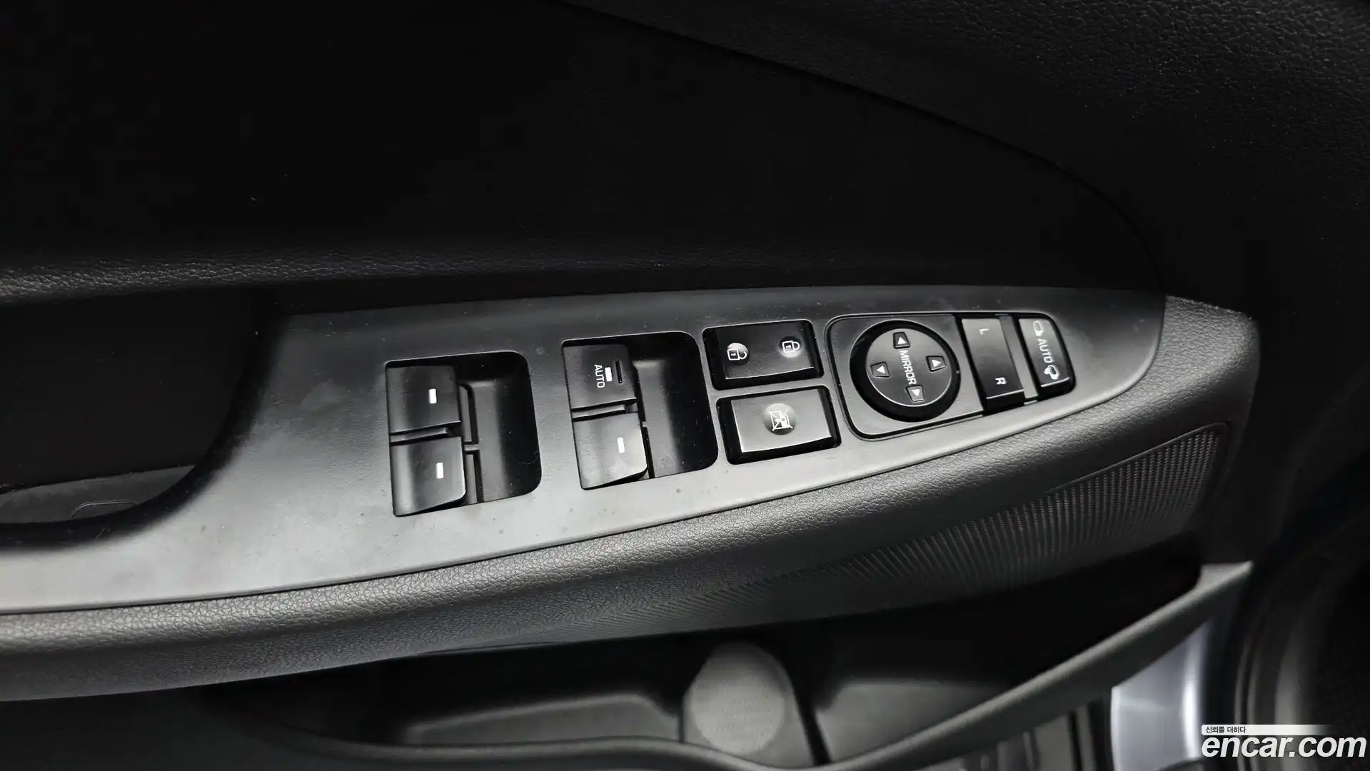 Tucson Hyundai 2016.8-OPTION-042