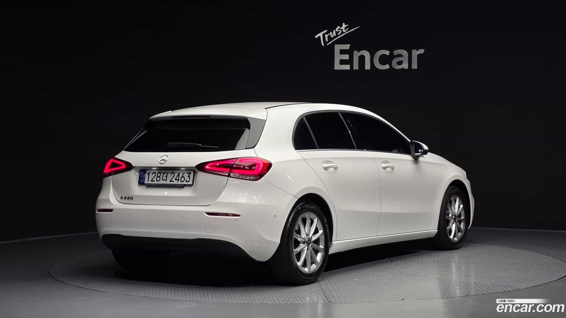 A-Class Mercedes-Benz 2019.10-OUTER-002