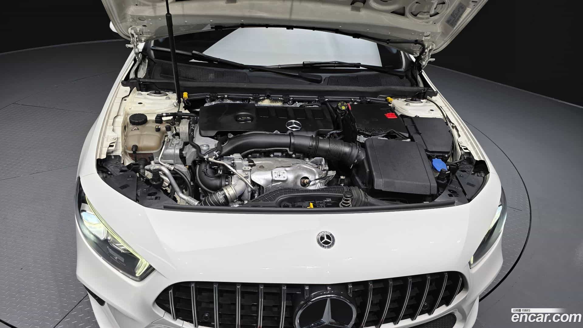 A-Class Mercedes-Benz 2019.10-OUTER-006