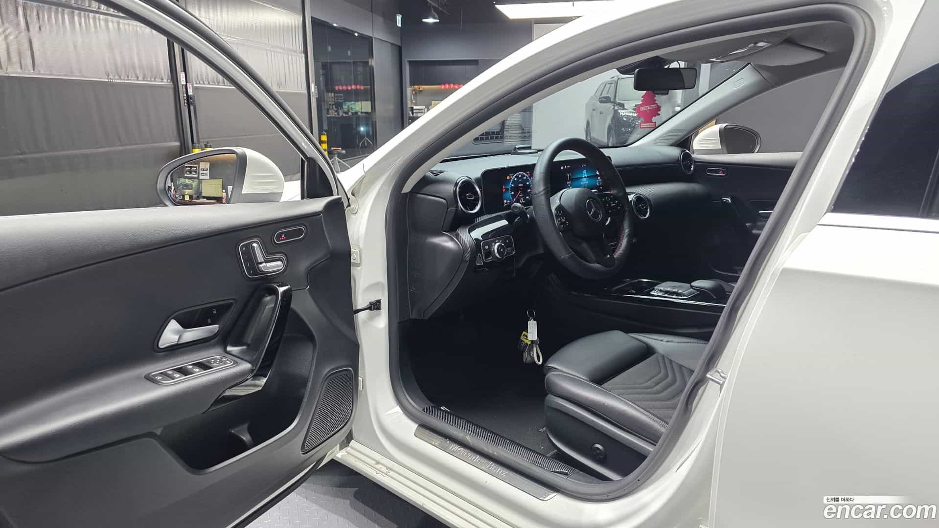 A-Class Mercedes-Benz 2019.10-INNER-010