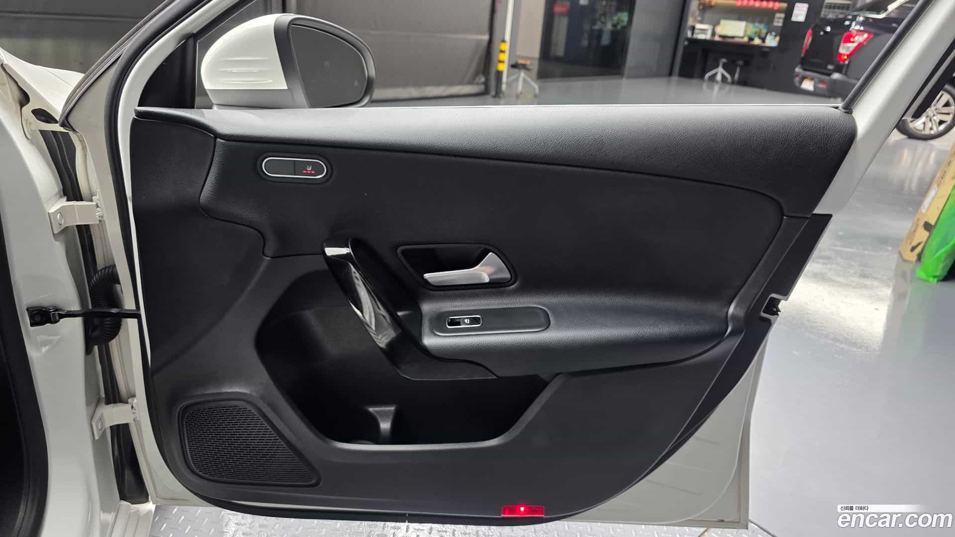 A-Class Mercedes-Benz 2019.10-INNER-035