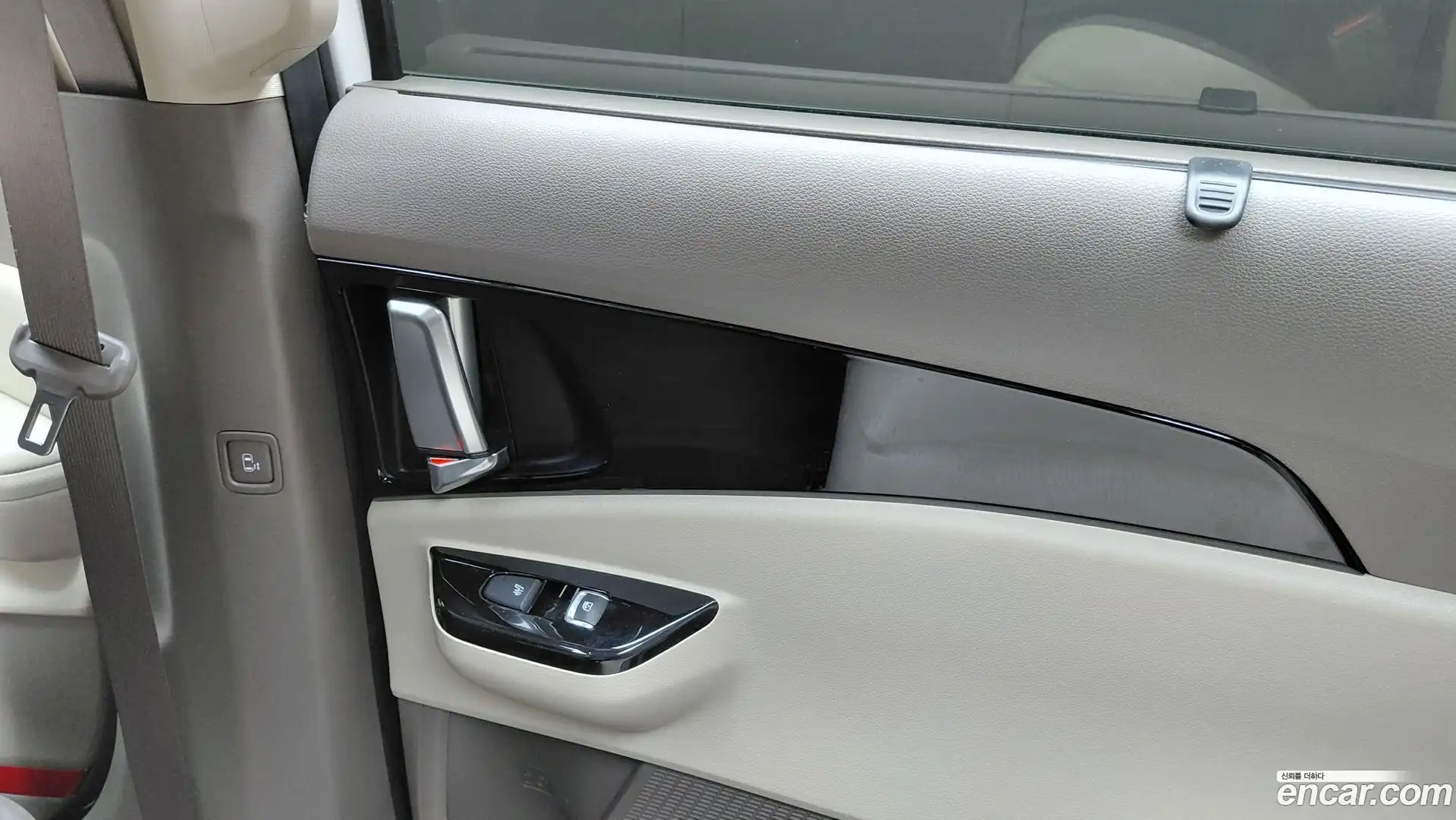 Canival Kia 2023.3-OPTION-024