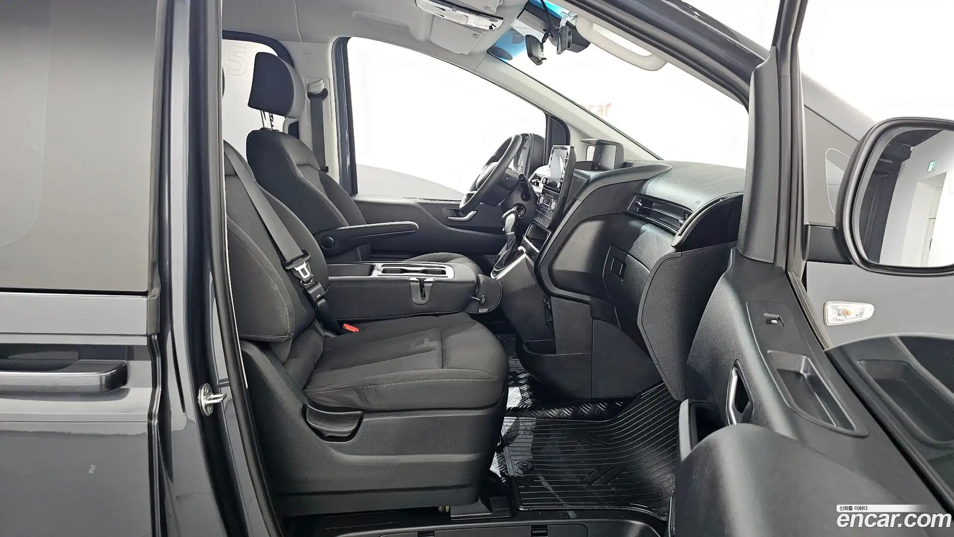 Staria Hyundai 2022.5-INNER-036