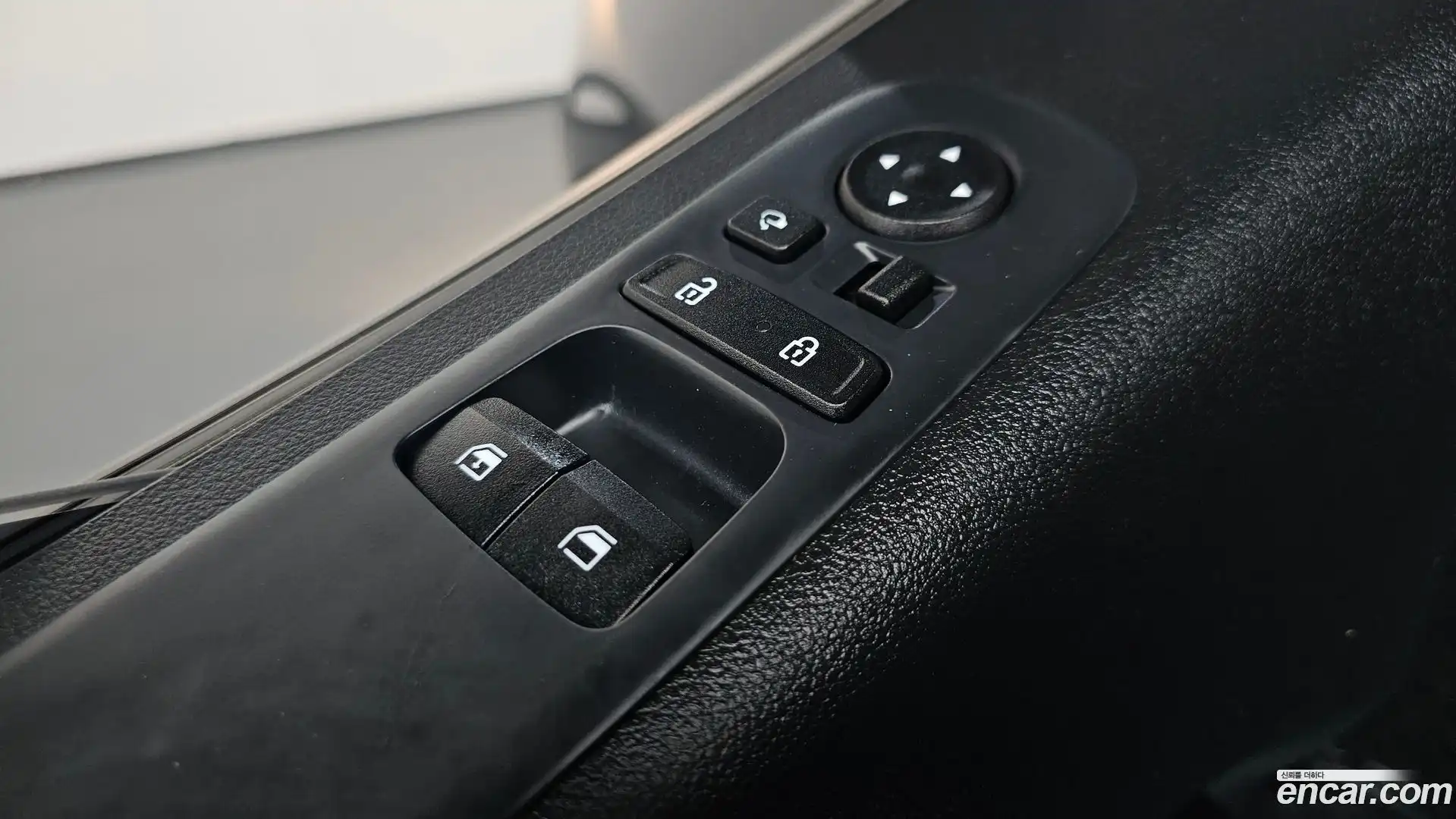 Staria Hyundai 2022.5-OPTION-040
