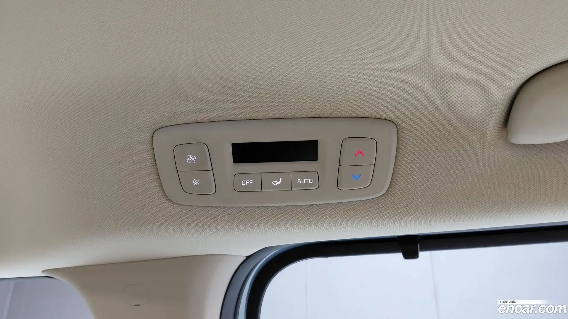 Canival Kia 2022.6-OPTION-024
