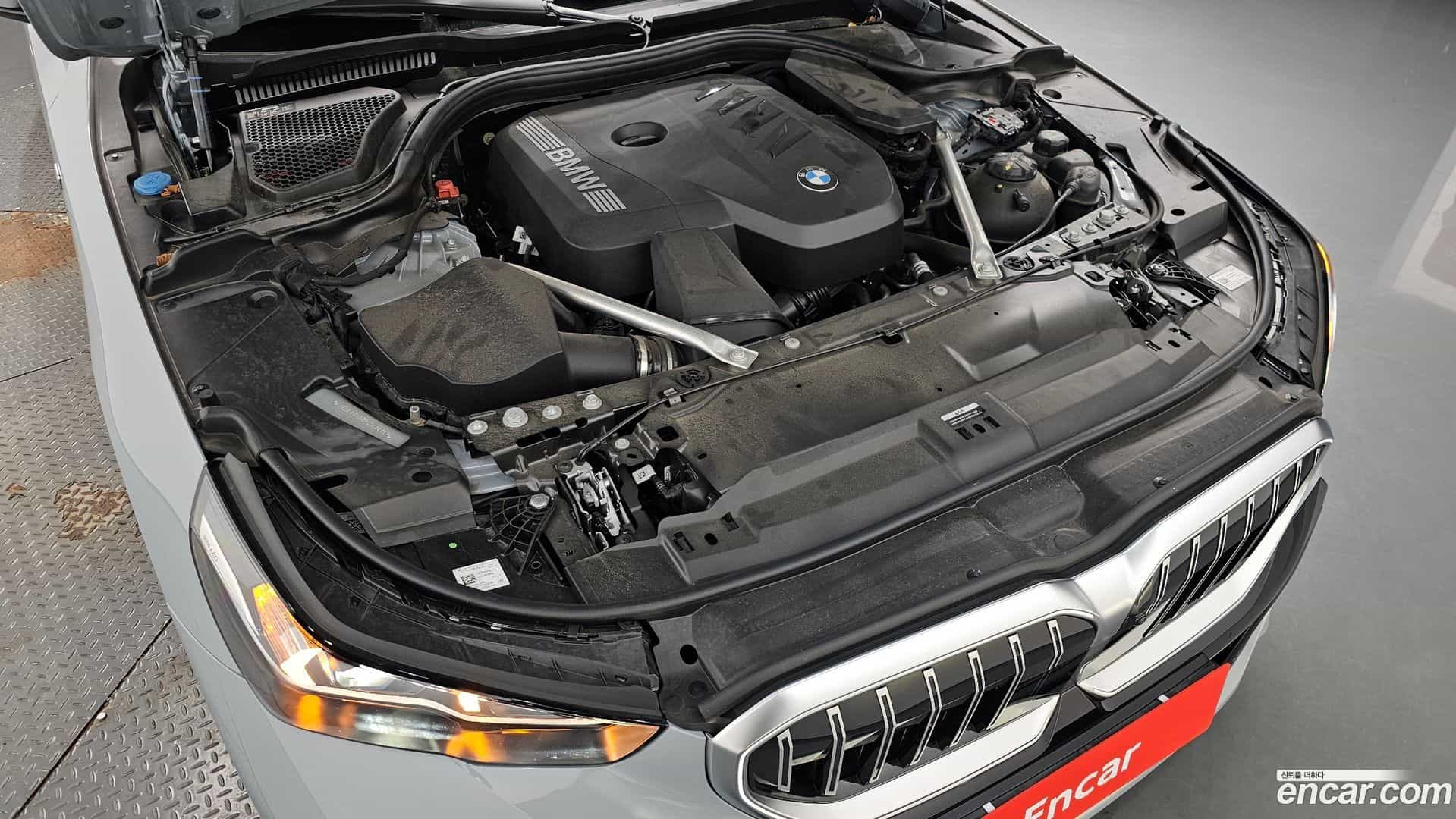 5-Series BMW 2024.8-OUTER-006