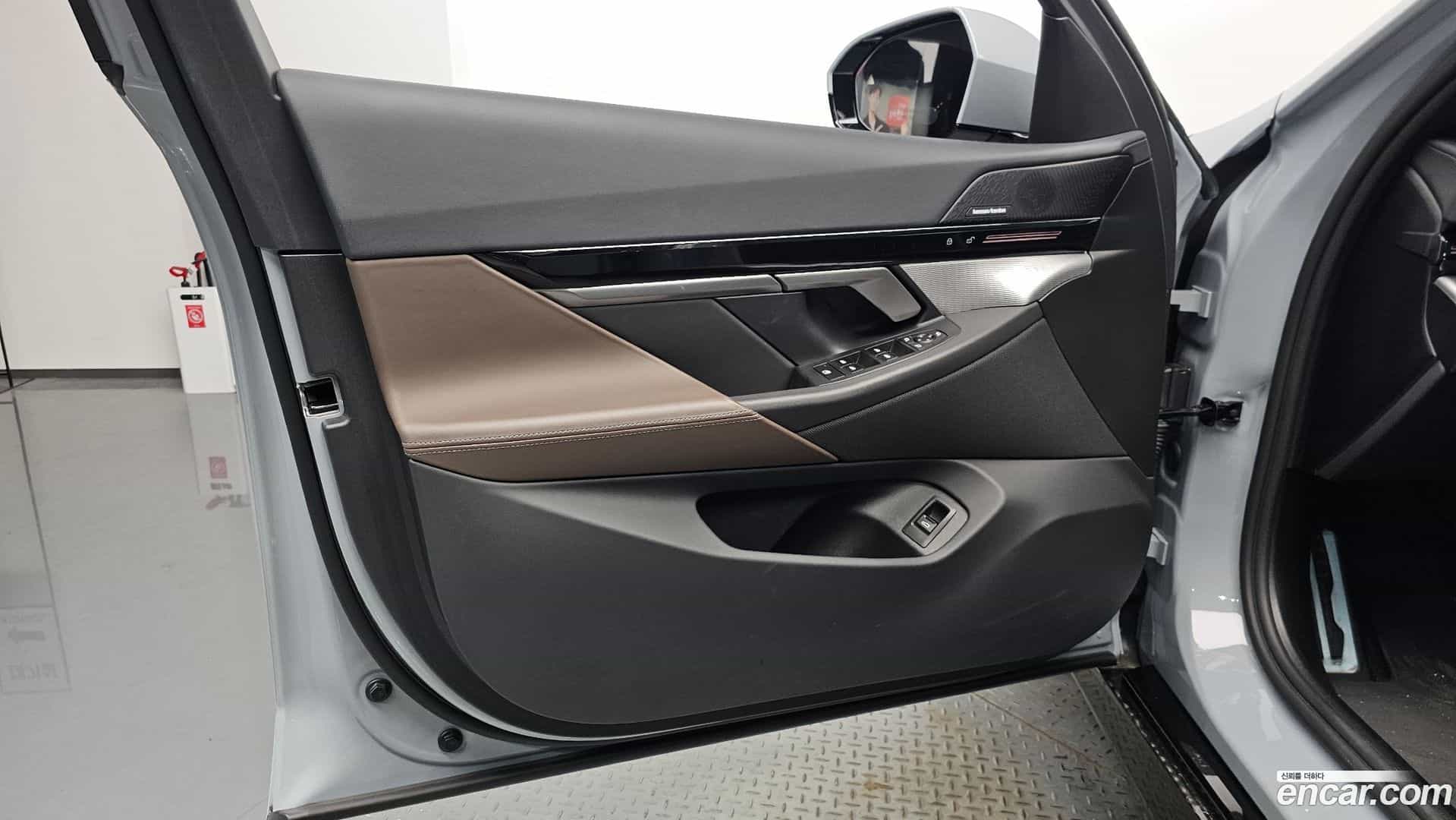 5-Series BMW 2024.8-INNER-034
