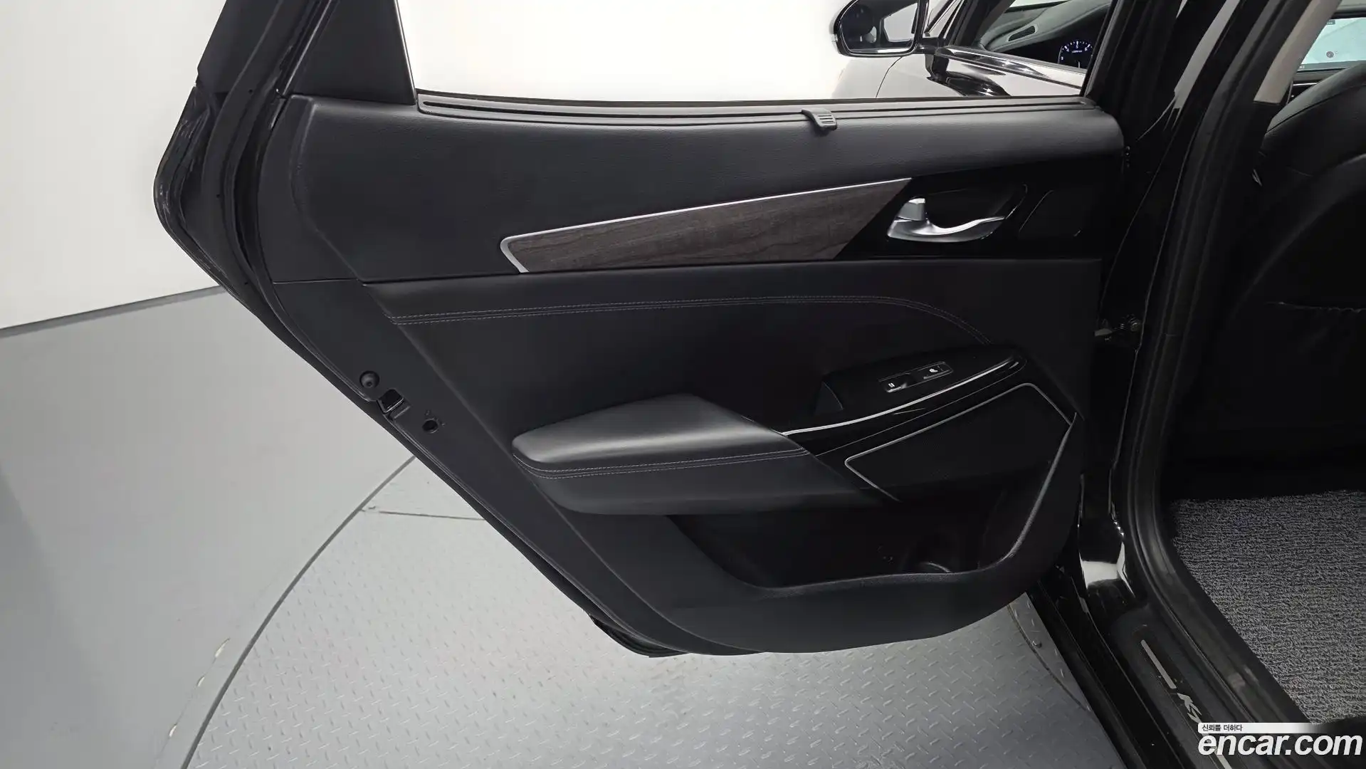 K7 Kia 2020.0-INNER-035