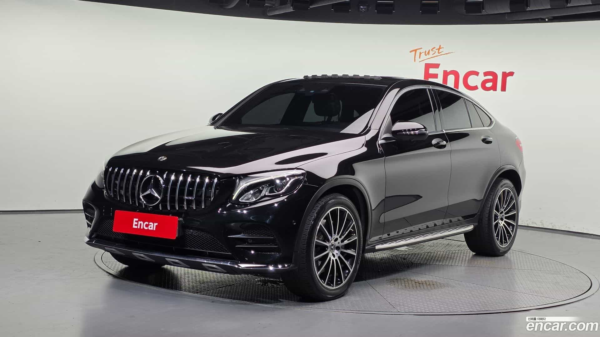GLC-Class Mercedes-Benz 2017.6-OUTER-001