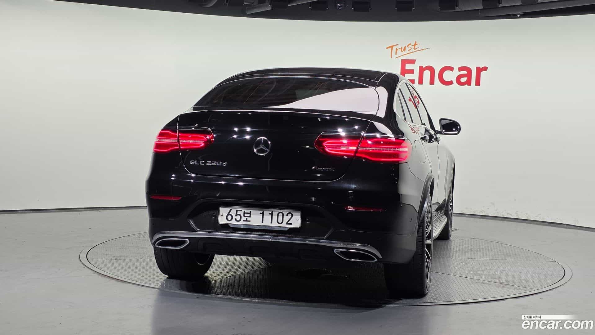 GLC-Class Mercedes-Benz 2017.6-OUTER-004