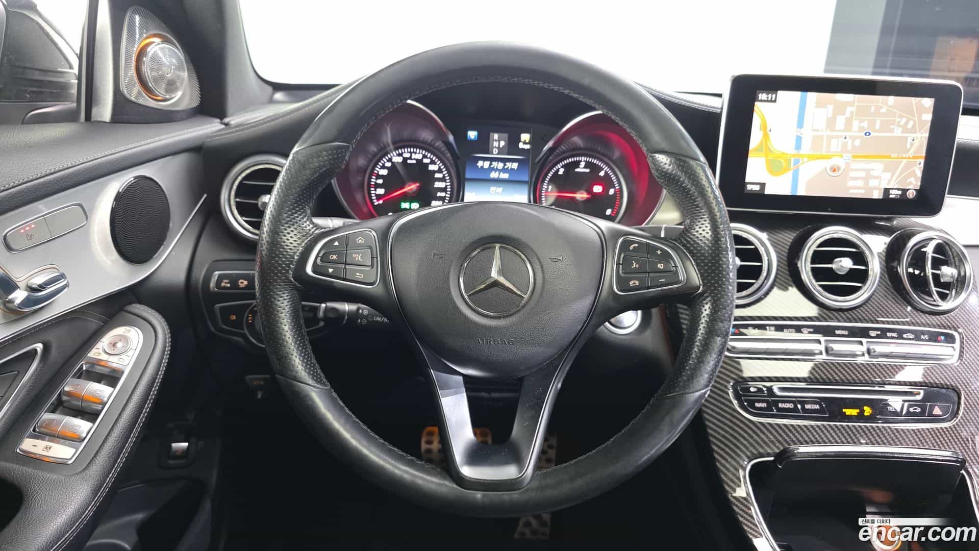 GLC-Class Mercedes-Benz 2017.6-OPTION-017