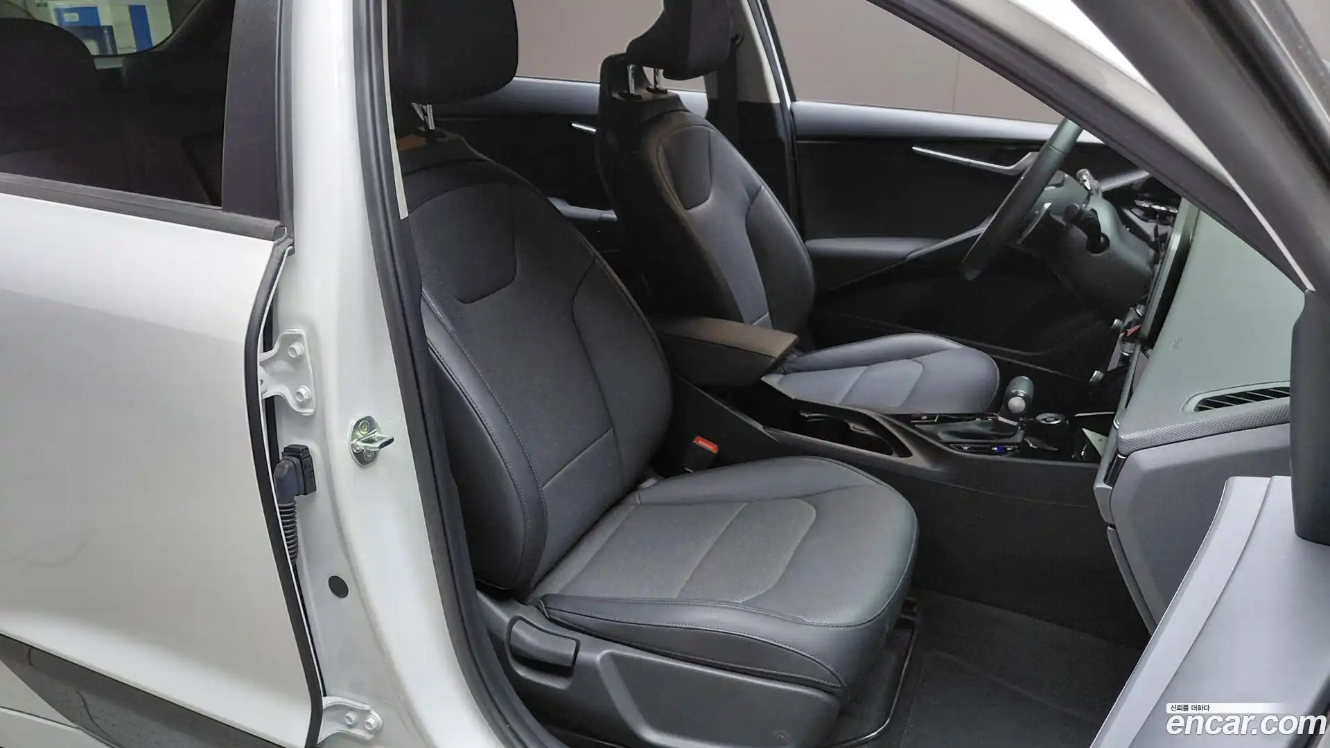 Niro Kia 2022.5-INNER-036
