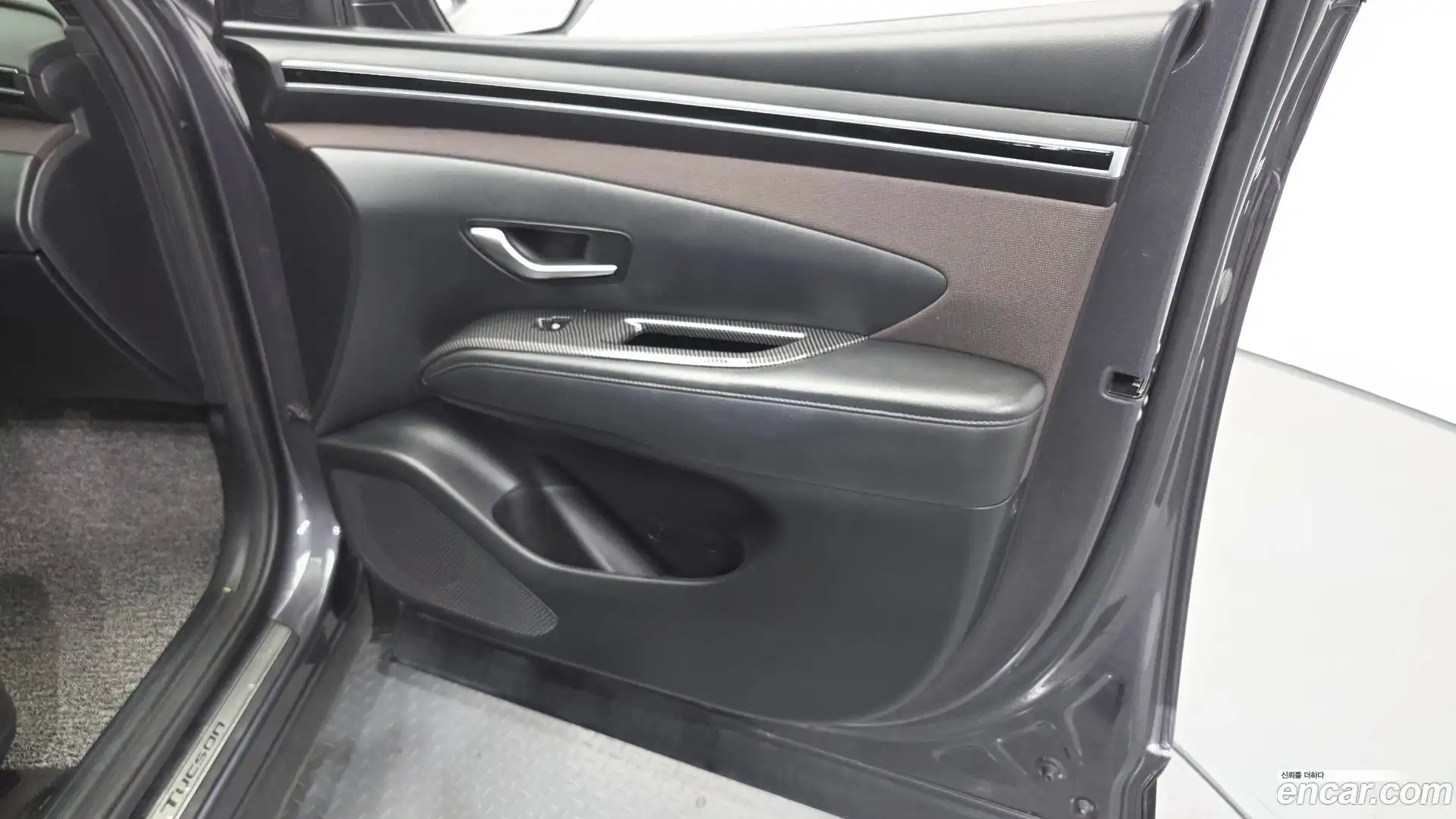 Tucson Hyundai 2021.1-INNER-034