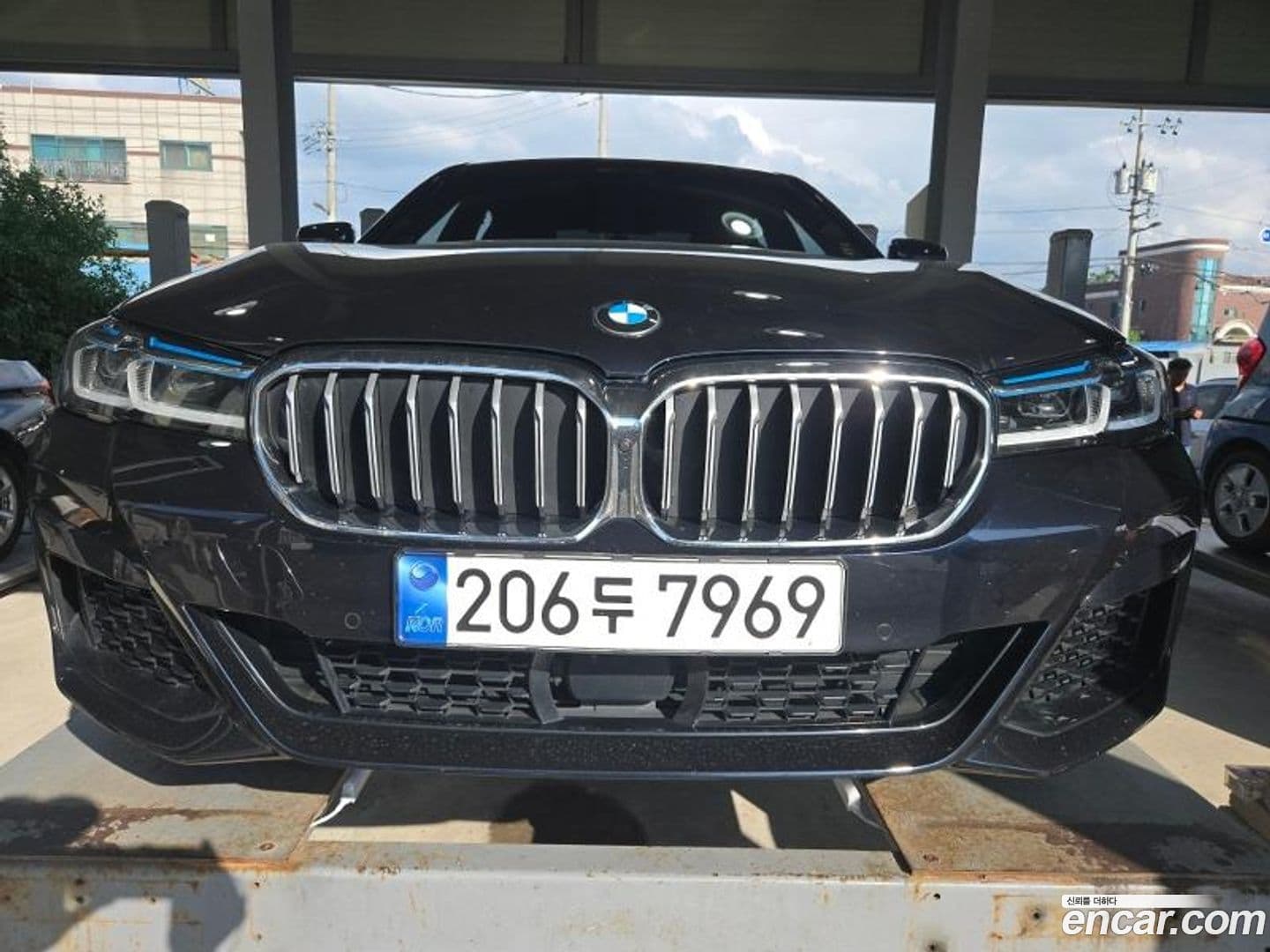 Main__Slider__Photo:5-Series BMW 2023.8-0