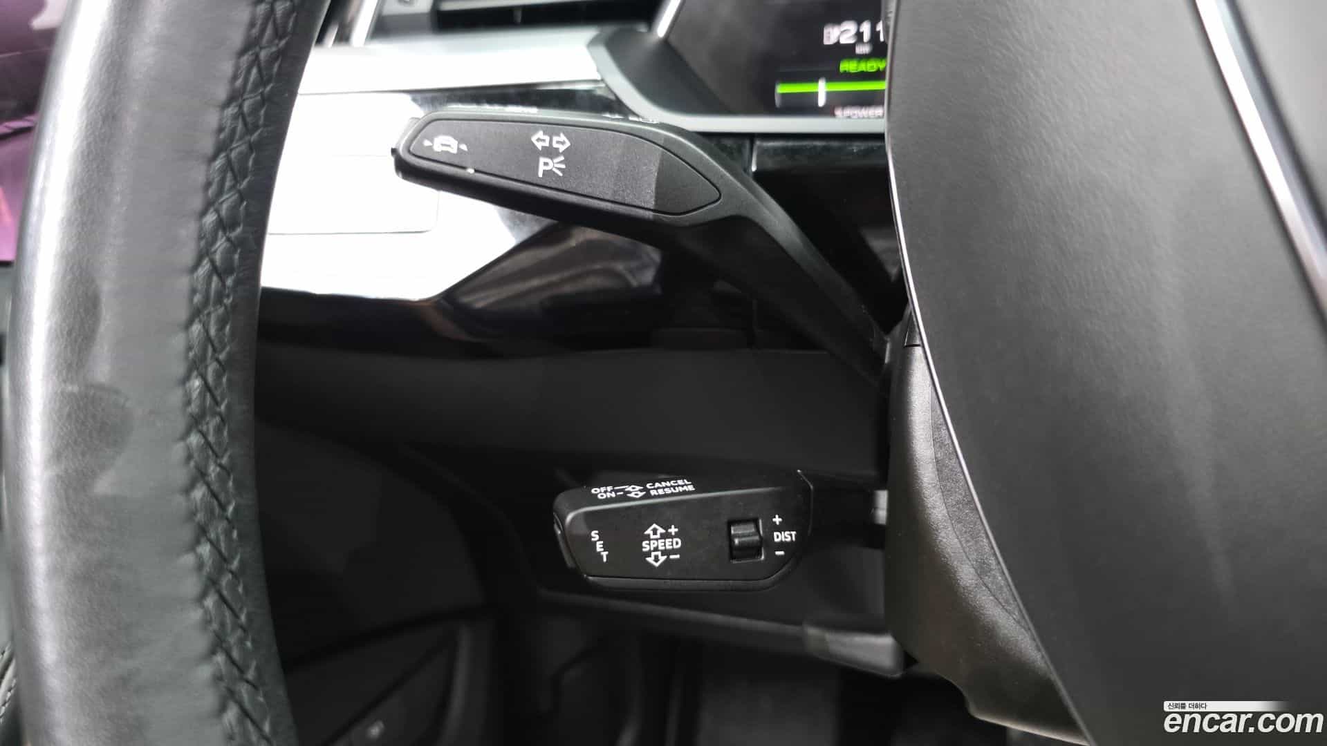 e-tron Audi 2022.3-OPTION-021