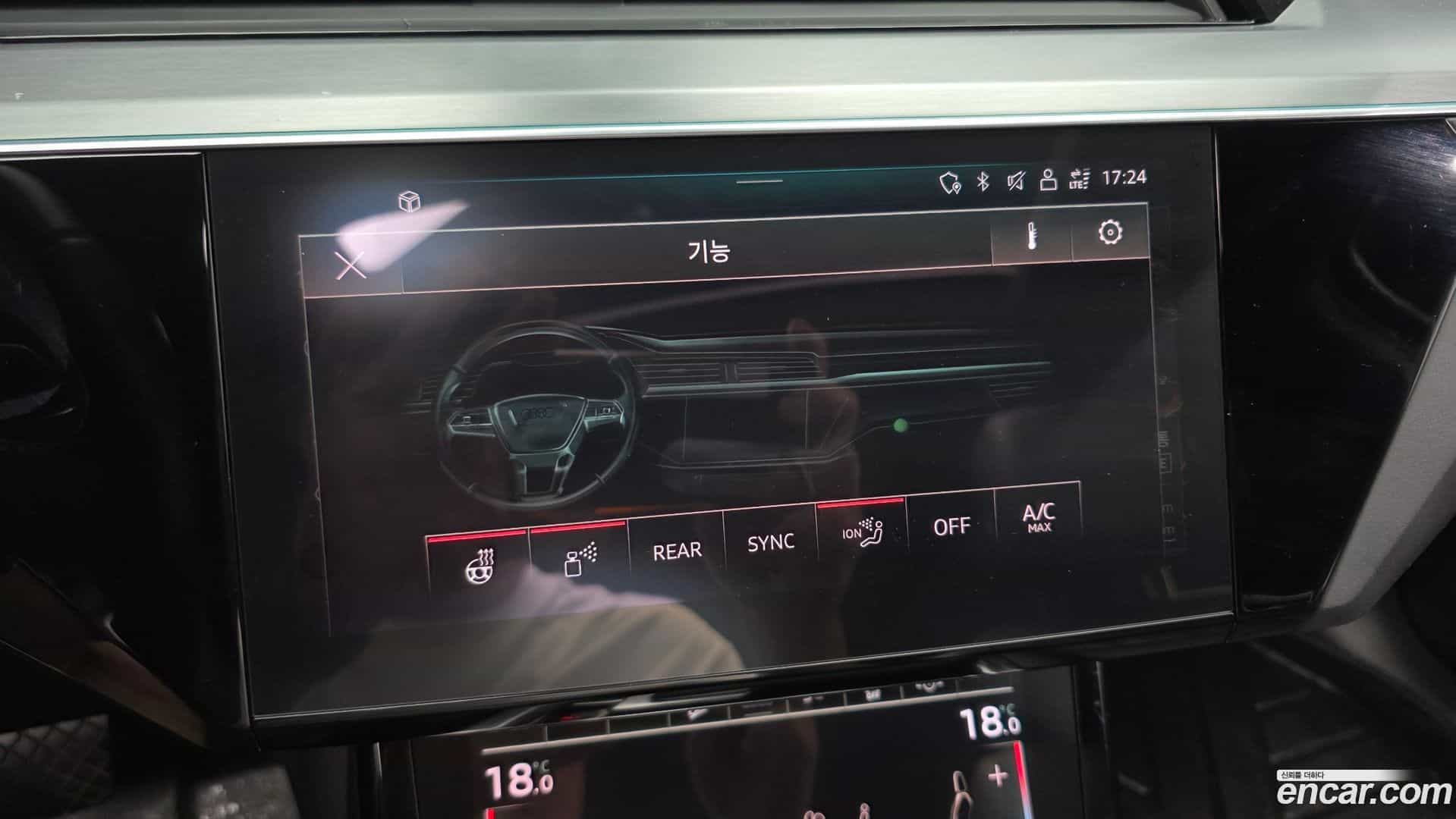e-tron Audi 2022.3-OPTION-024