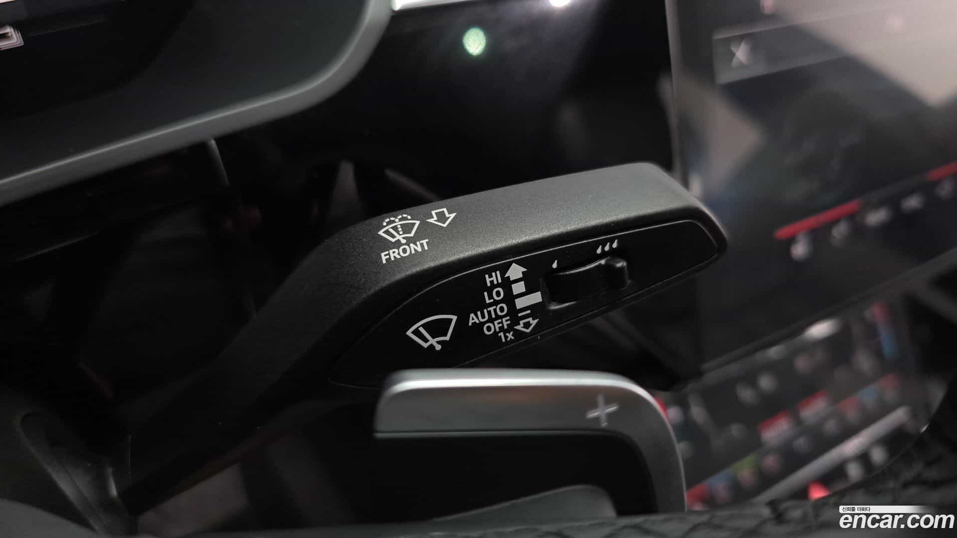 e-tron Audi 2022.3-OPTION-040